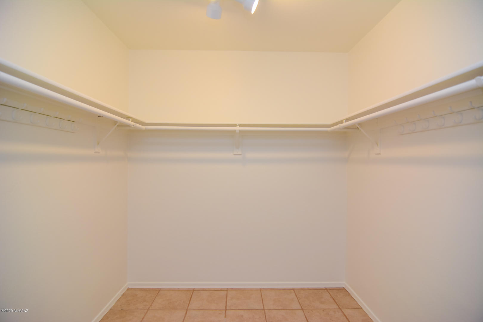 Colonia De Los Alamos (BK1-45) - Residential