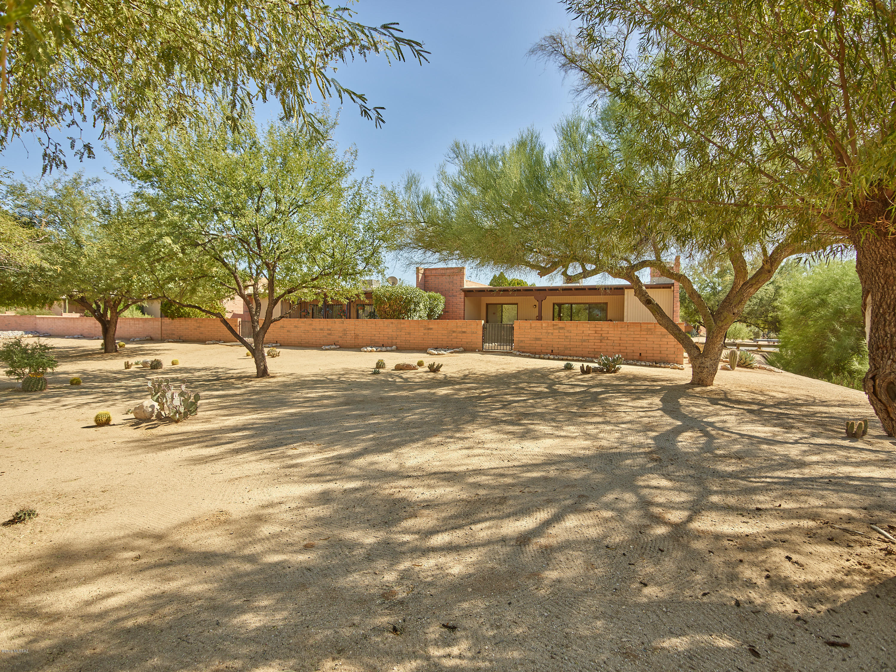 La Cholla Hills(1-313) - Residential