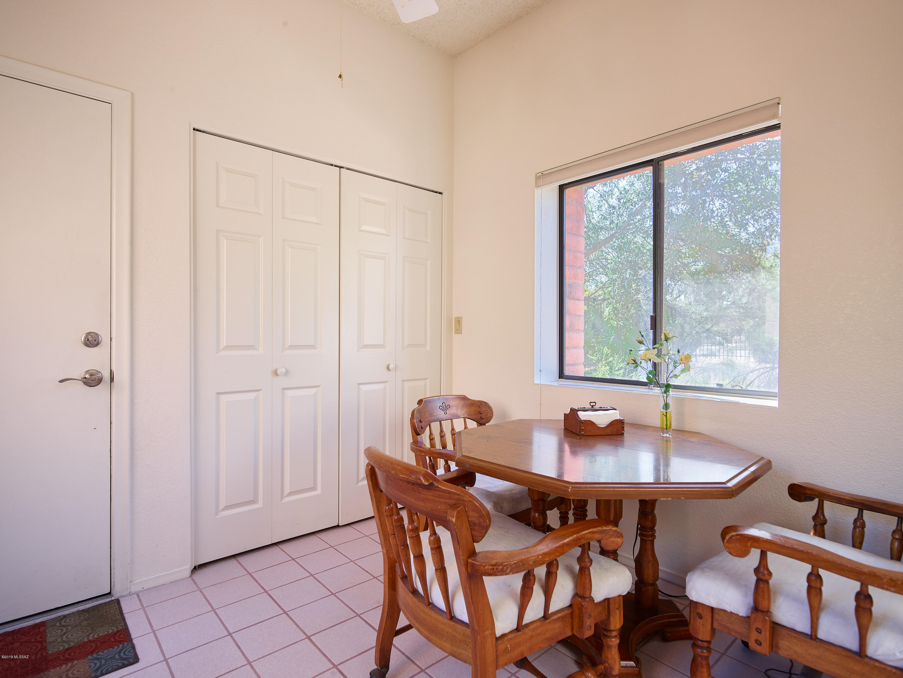 La Cholla Hills(1-313) - Residential