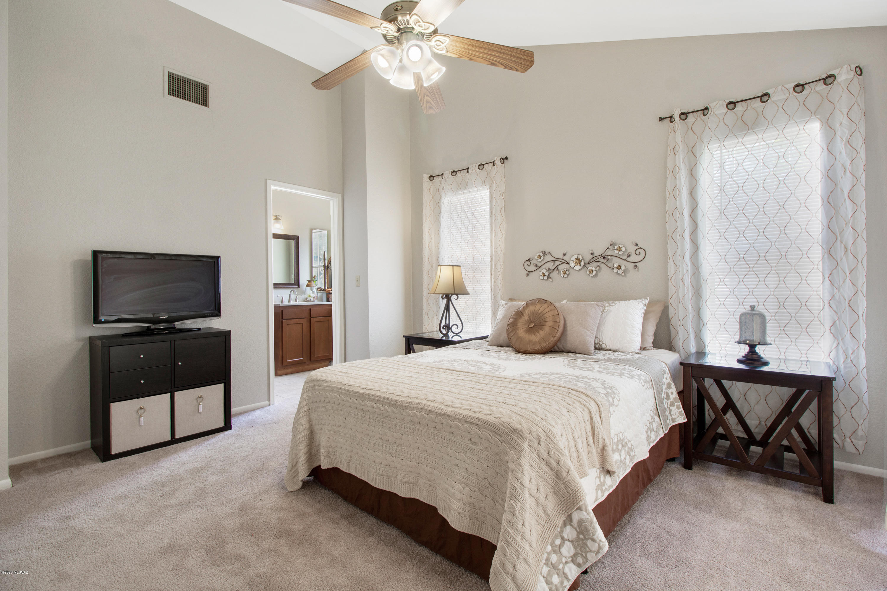 Saddlewood Villas (1-102) - Residential
