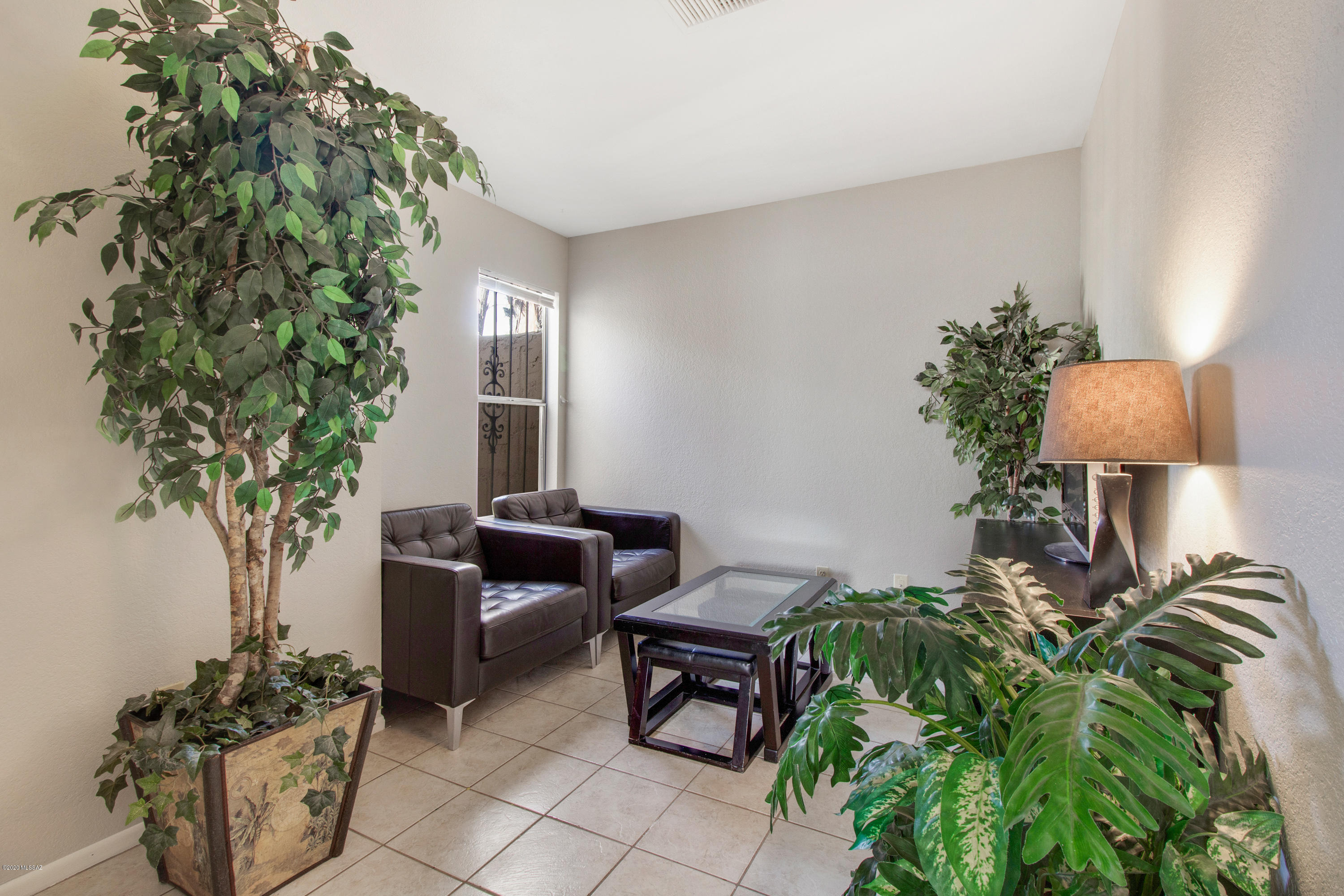 Saddlewood Villas (1-102) - Residential