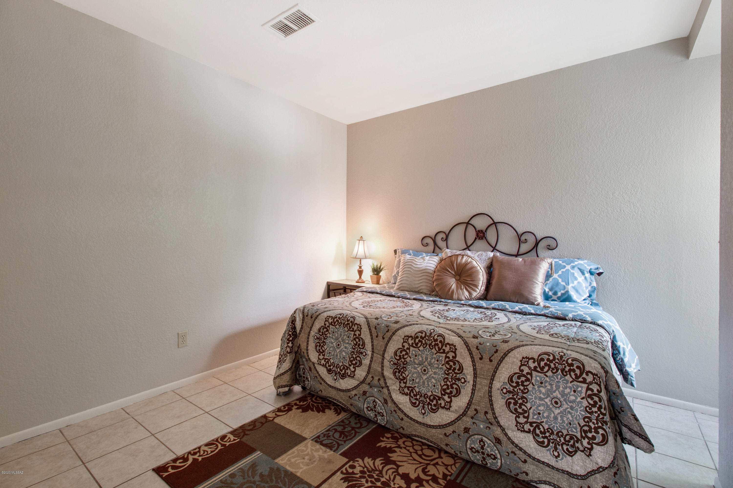 Saddlewood Villas (1-102) - Residential