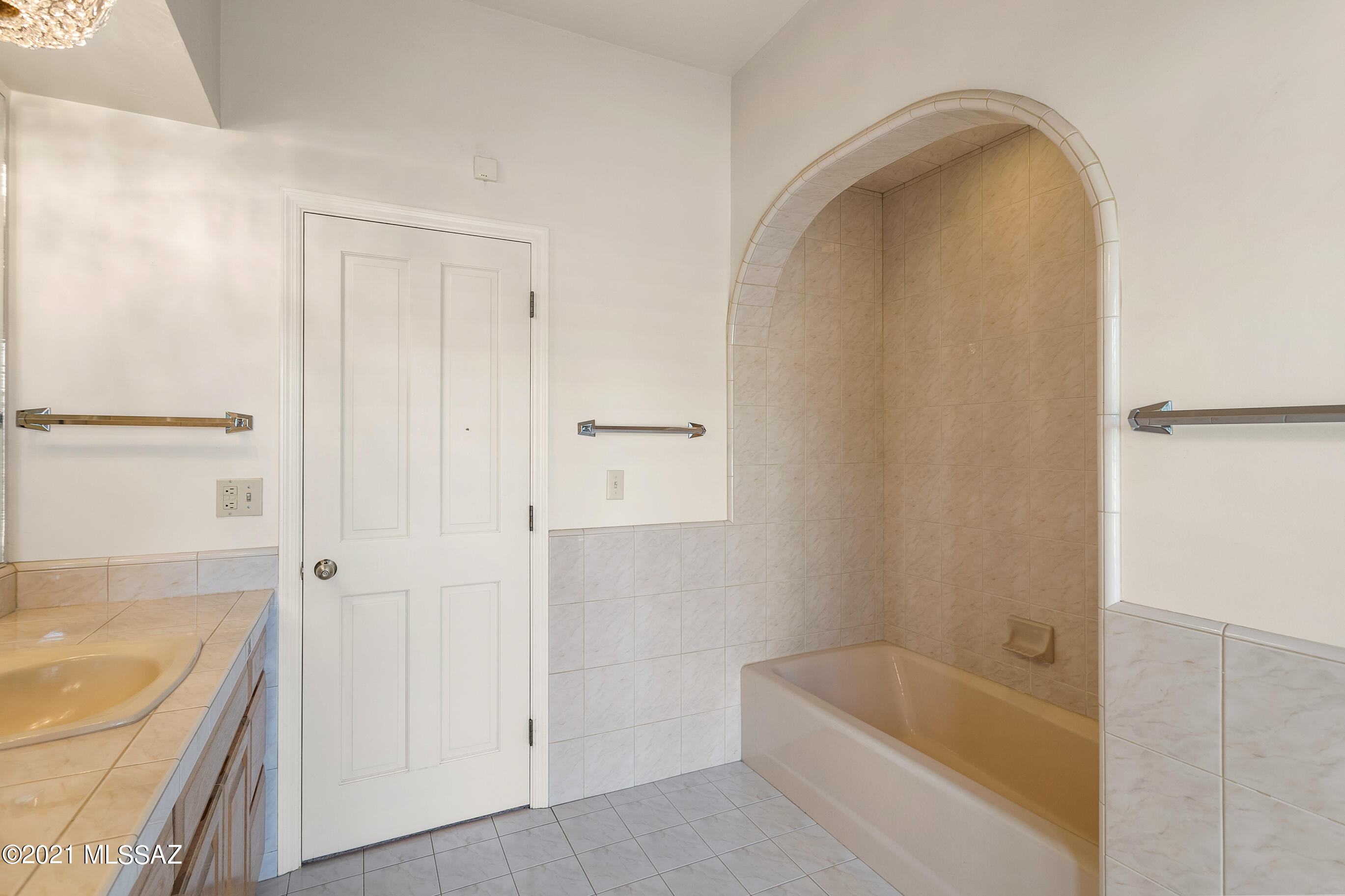 Casas Adobes Estates NO. 2-A Resub. - Residential