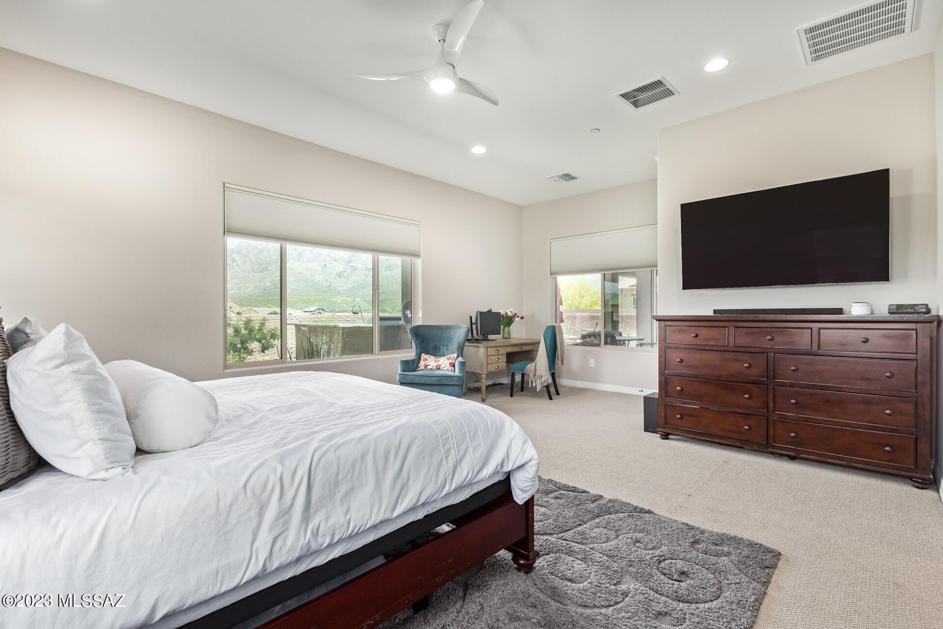 Sanctuary At Silverhawke - Residential