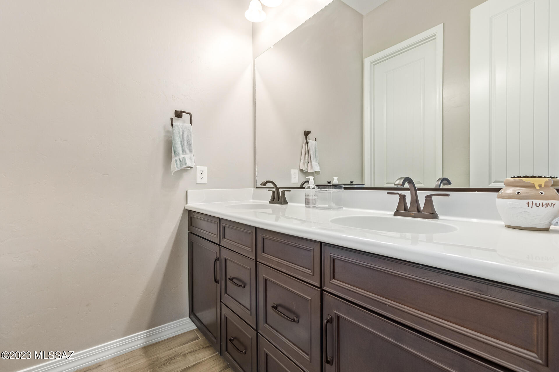 Sanctuary At Silverhawke - Residential