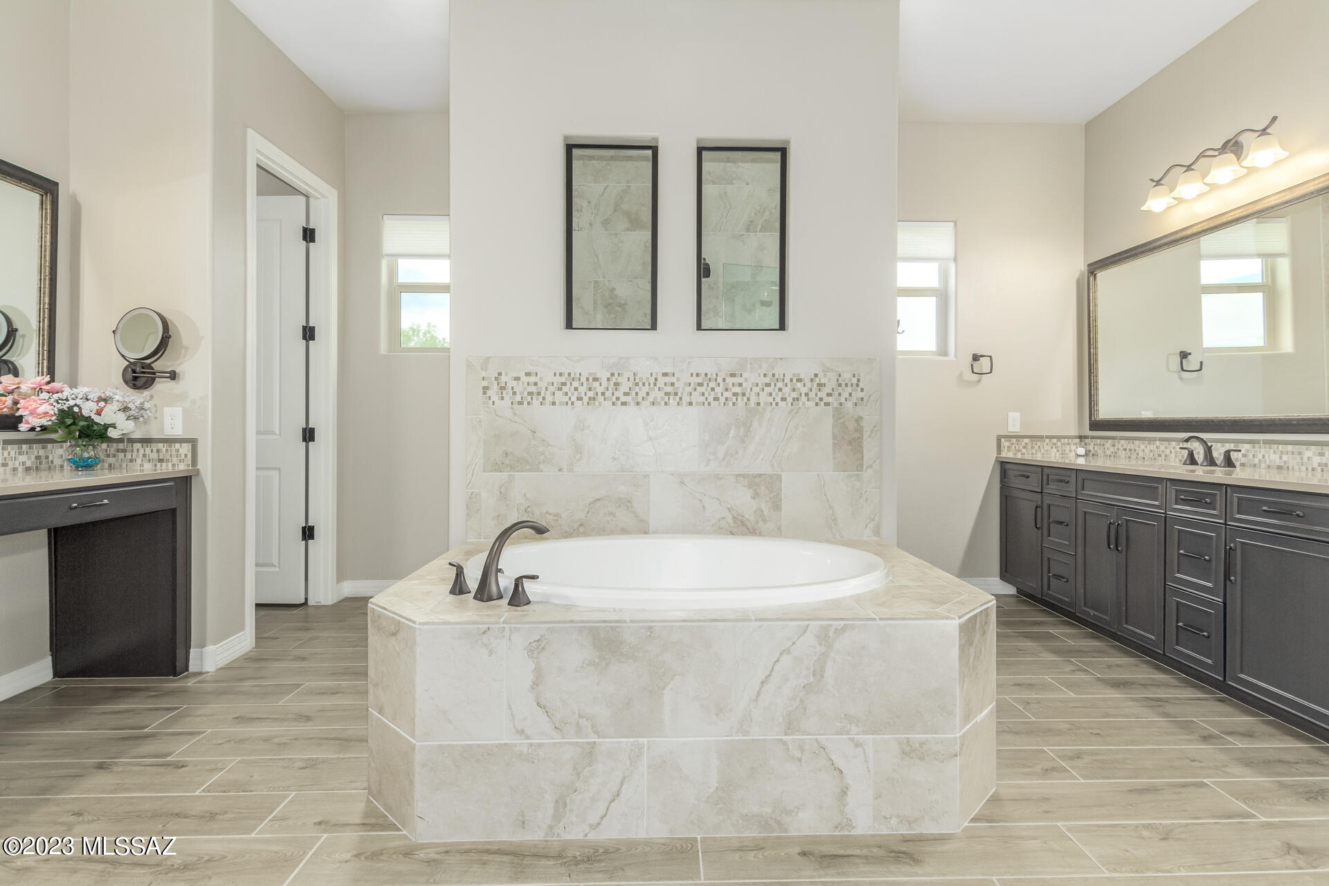 Sanctuary At Silverhawke - Residential