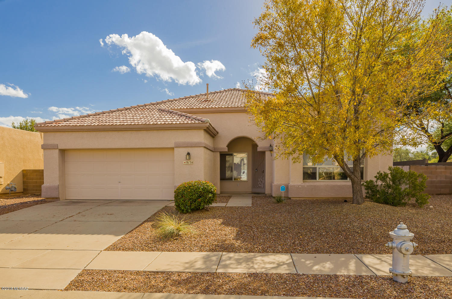 Nice move-in-ready Sierra Linda Home!! Seller just had the whole house re-roofed W/5 year warranty,... transferrable to you! Tile floors, Granite Countertops and, too much more to mention.
Please take a look @ our 50 Photo's before paying us a visit!
Thank You!!!!!!