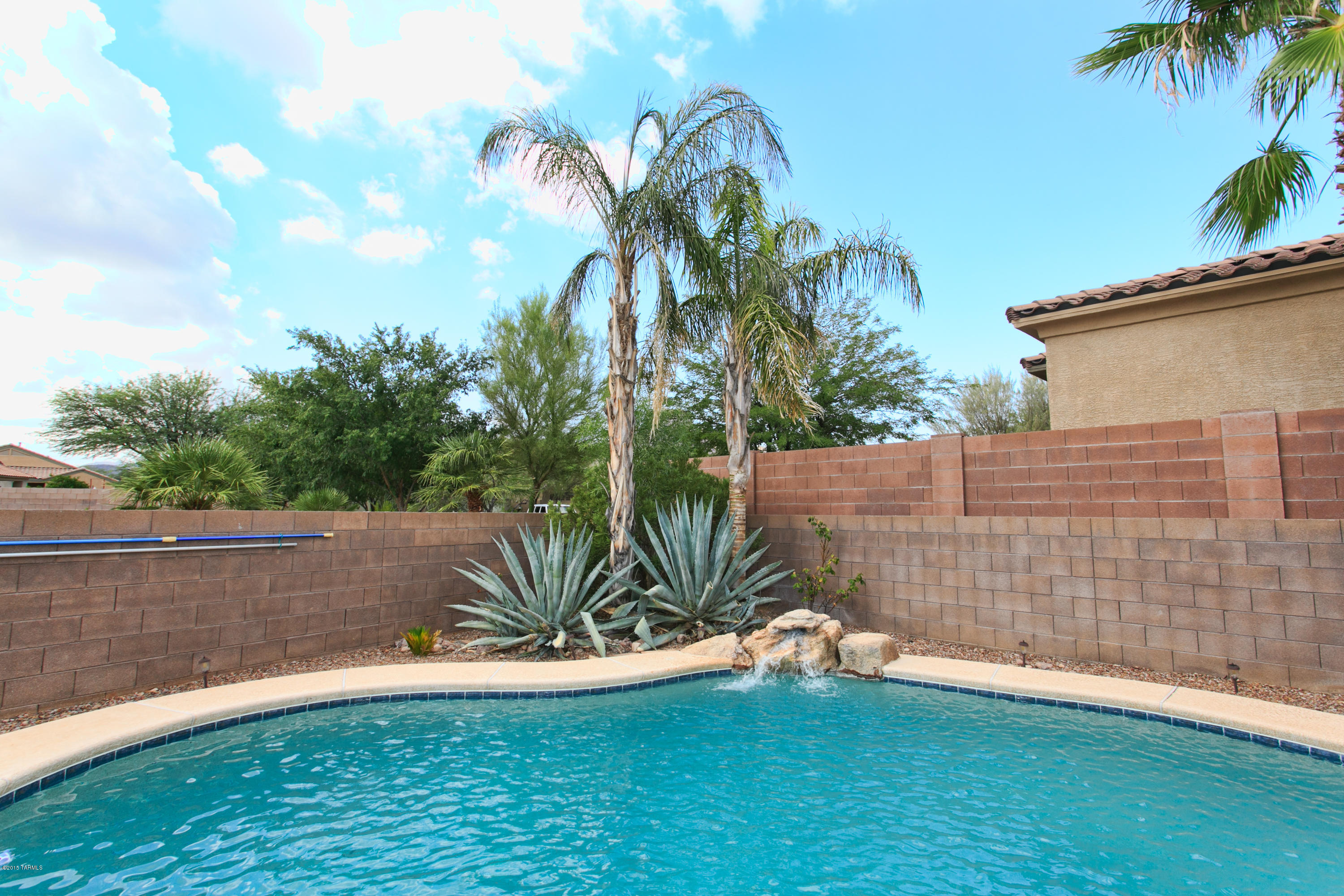 Continental Reserve Blk. 1 & 7 (1-61) - Residential