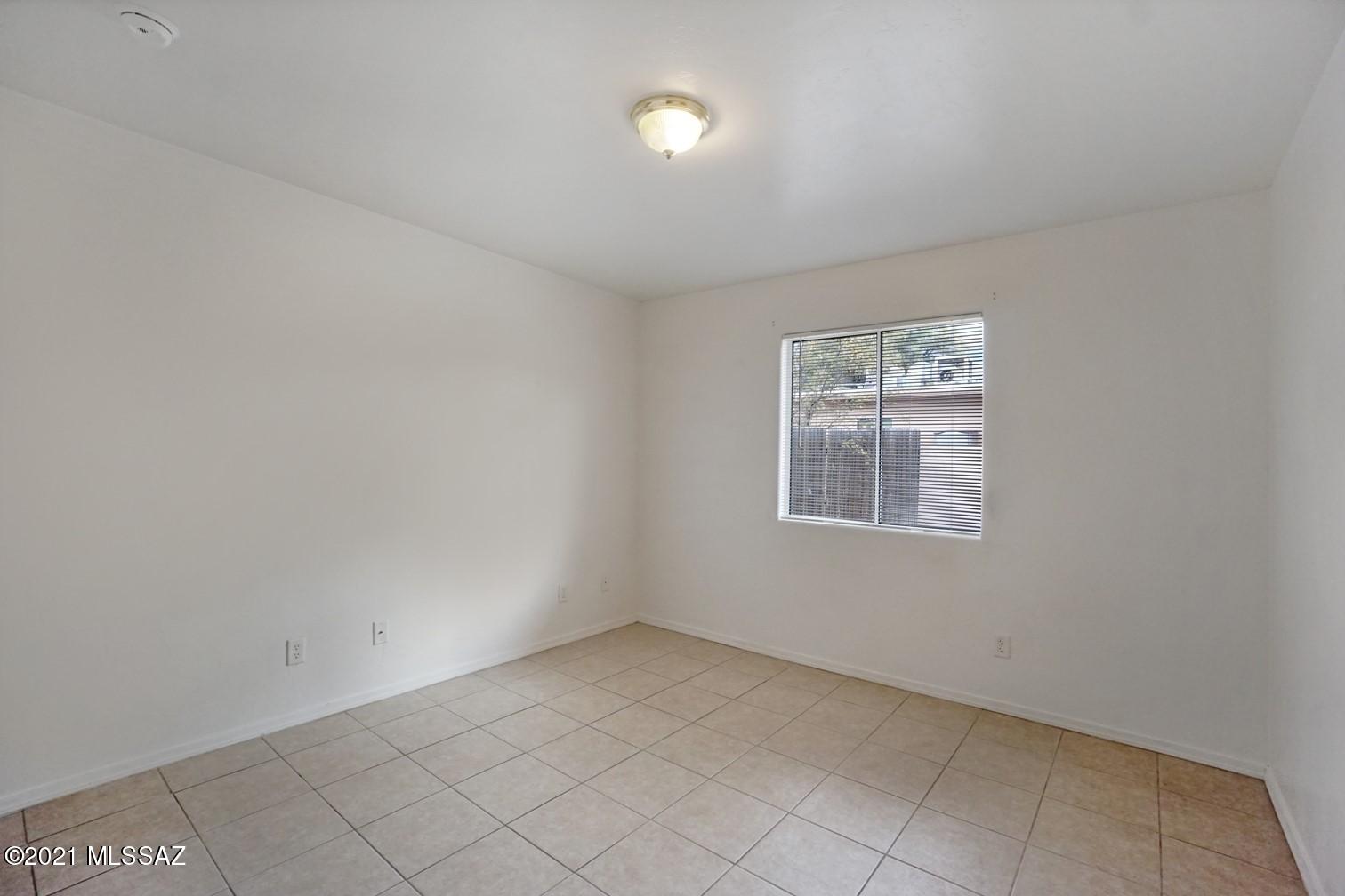 Lincoln Park - Residential Lease