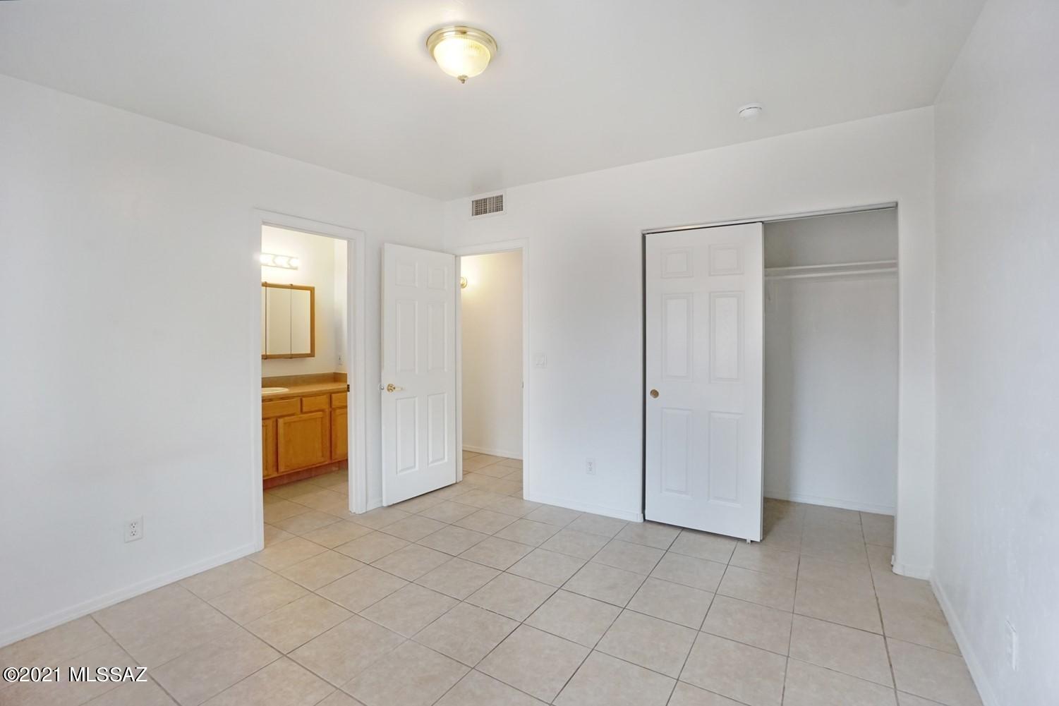 Lincoln Park - Residential Lease