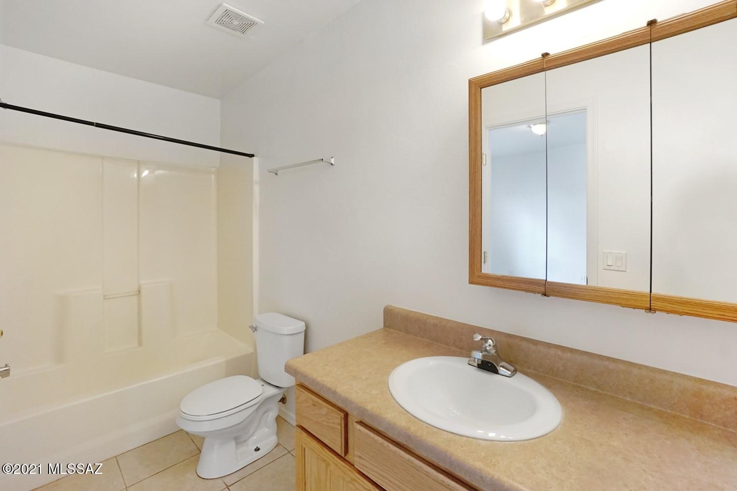 Lincoln Park - Residential Lease
