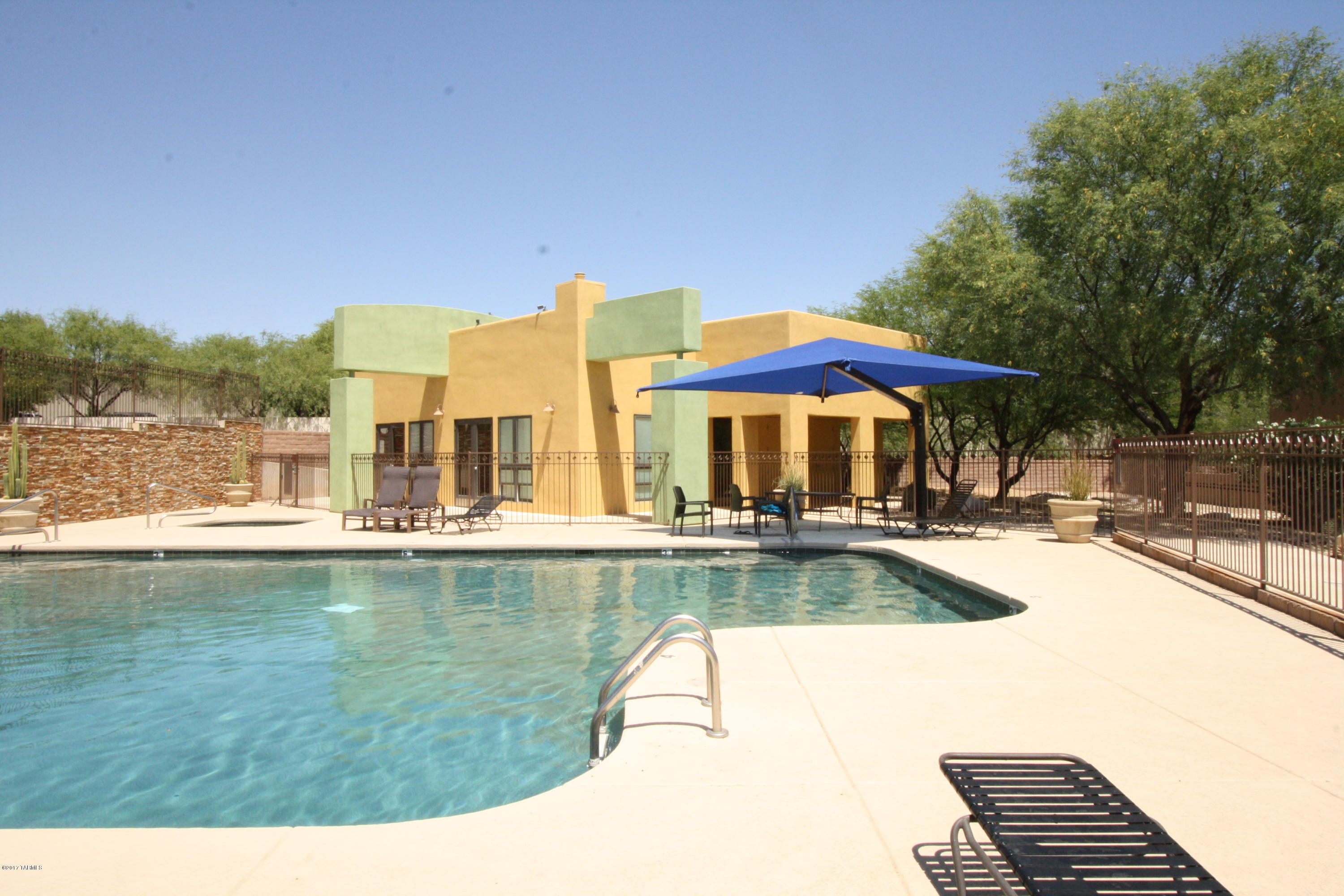 River Walk (1-140) - Residential Lease