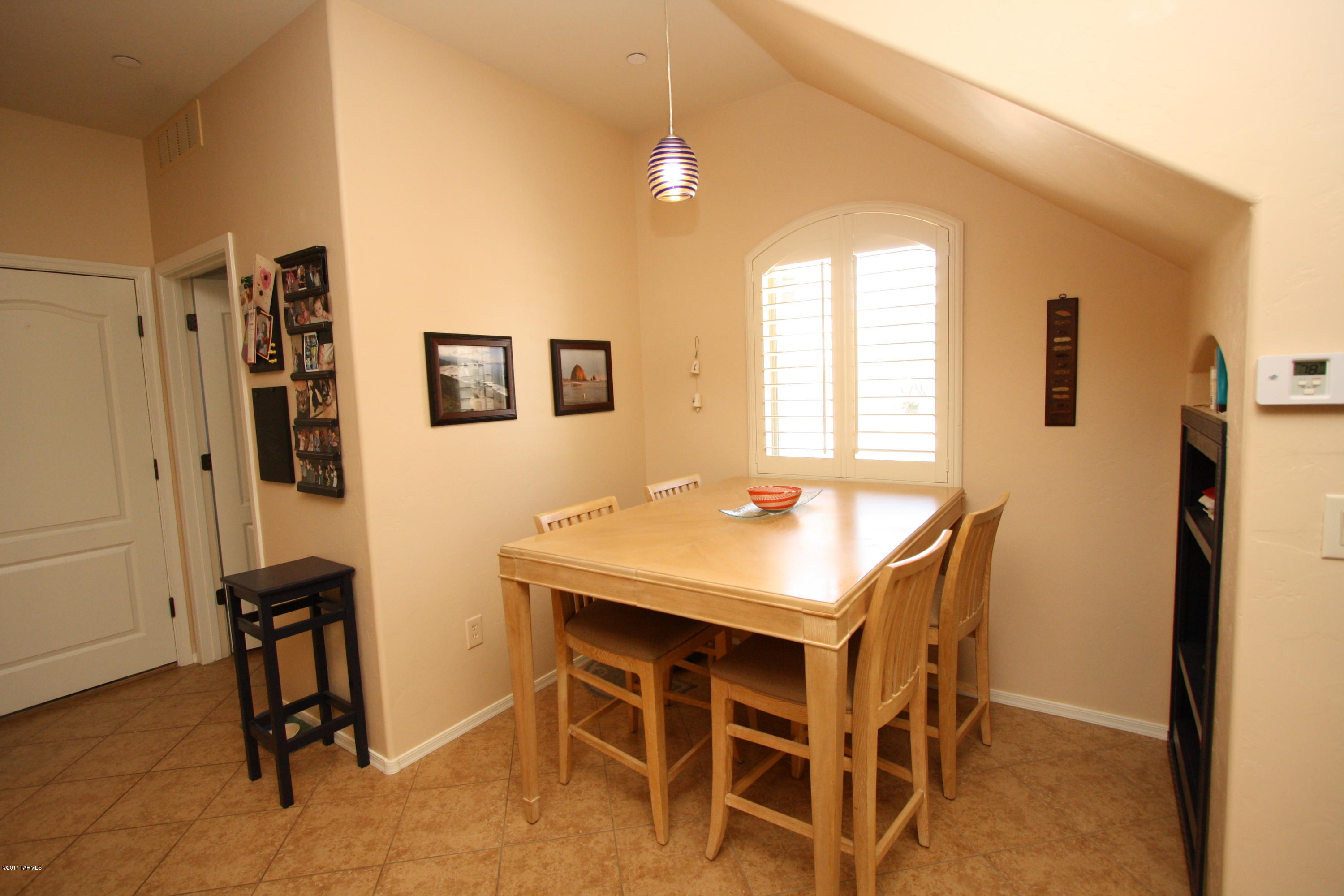 River Walk (1-140) - Residential Lease