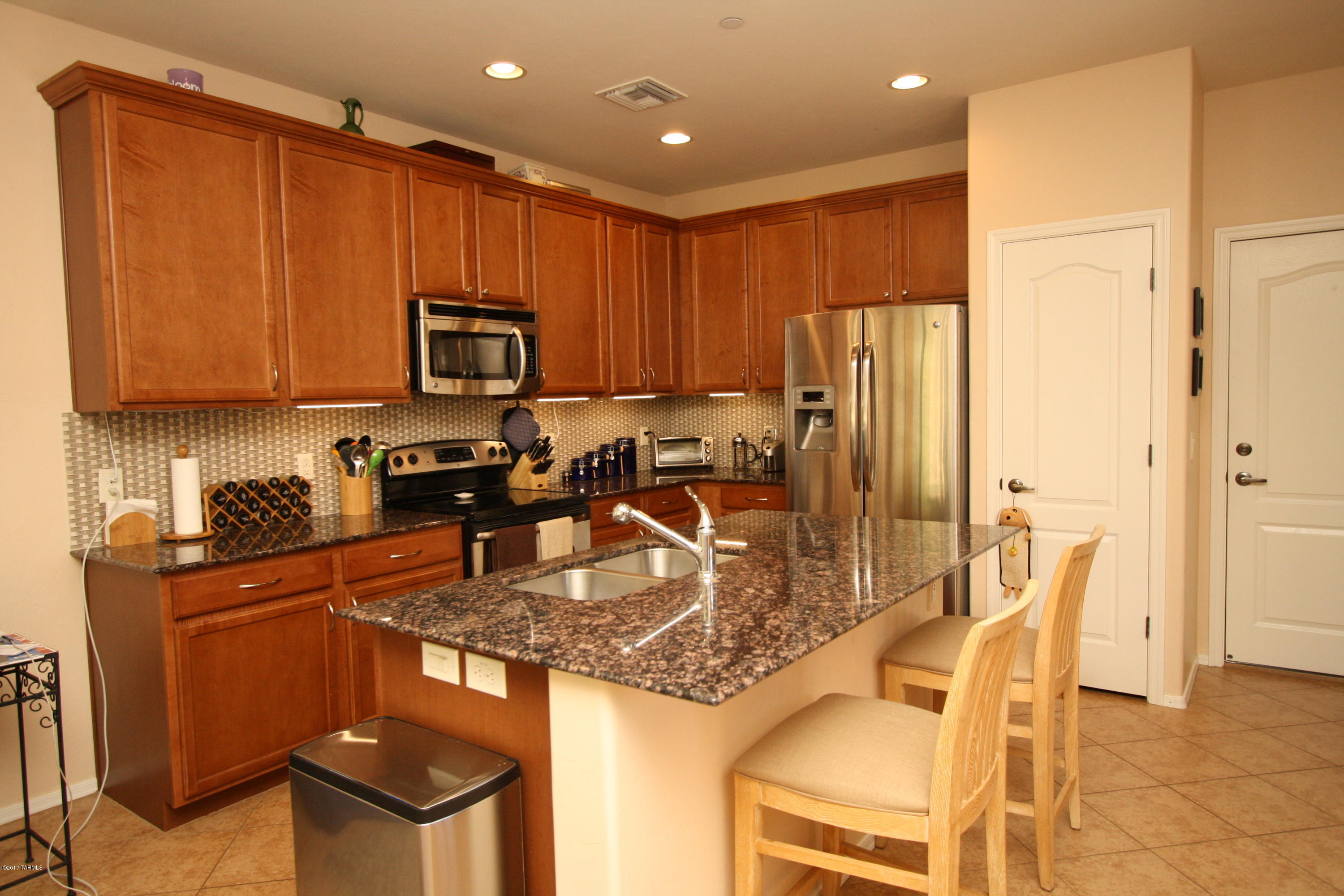 River Walk (1-140) - Residential Lease