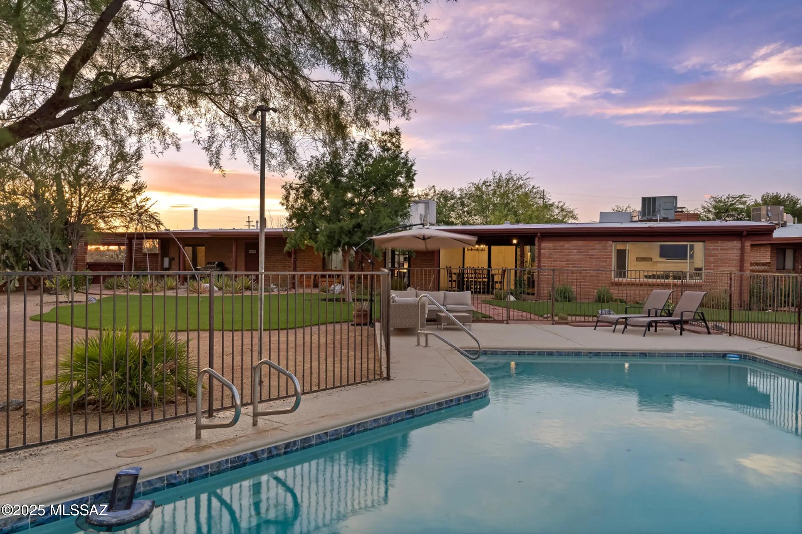 Mesa Del Oro Estates(1-12) - Residential