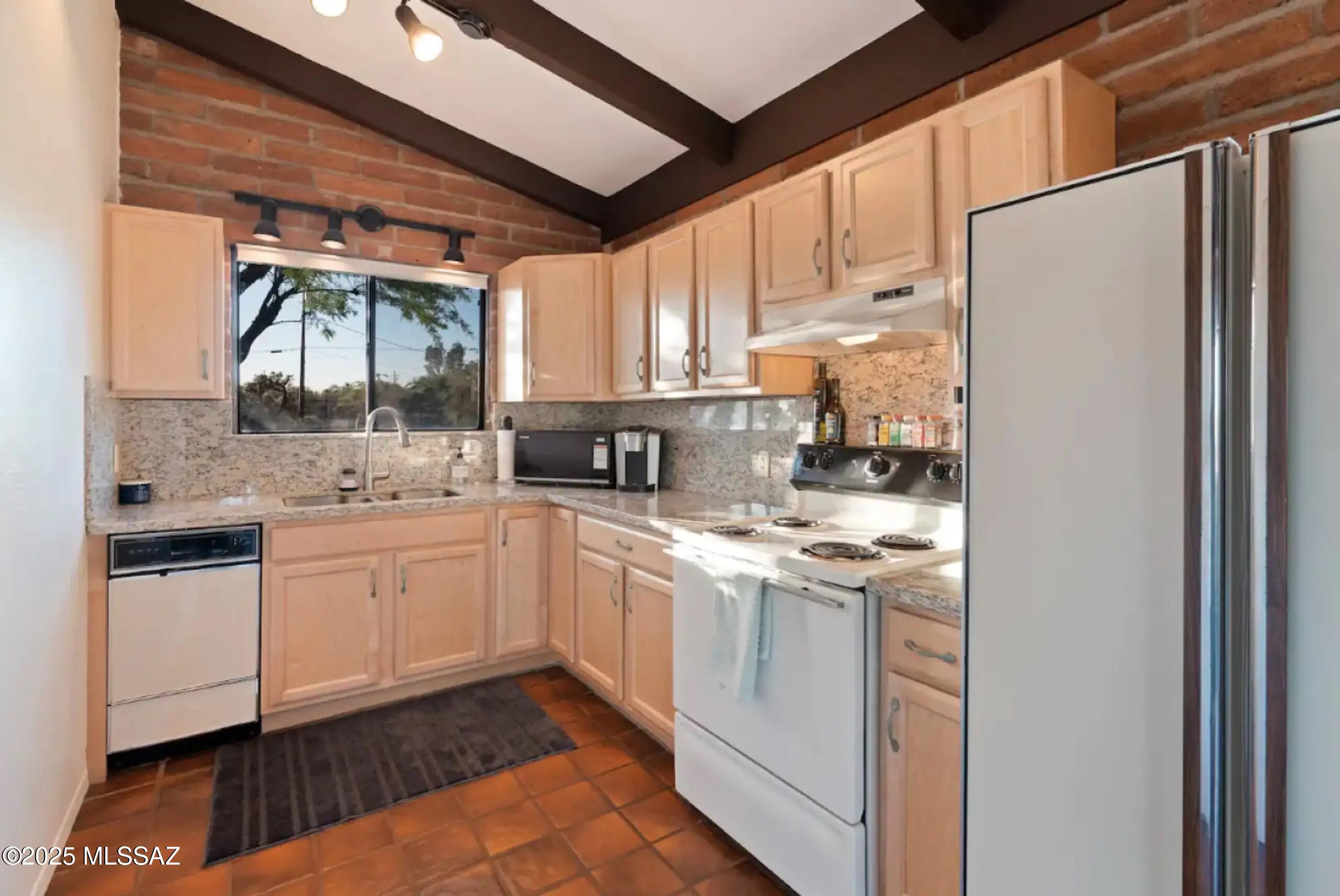 Mesa Del Oro Estates(1-12) - Residential