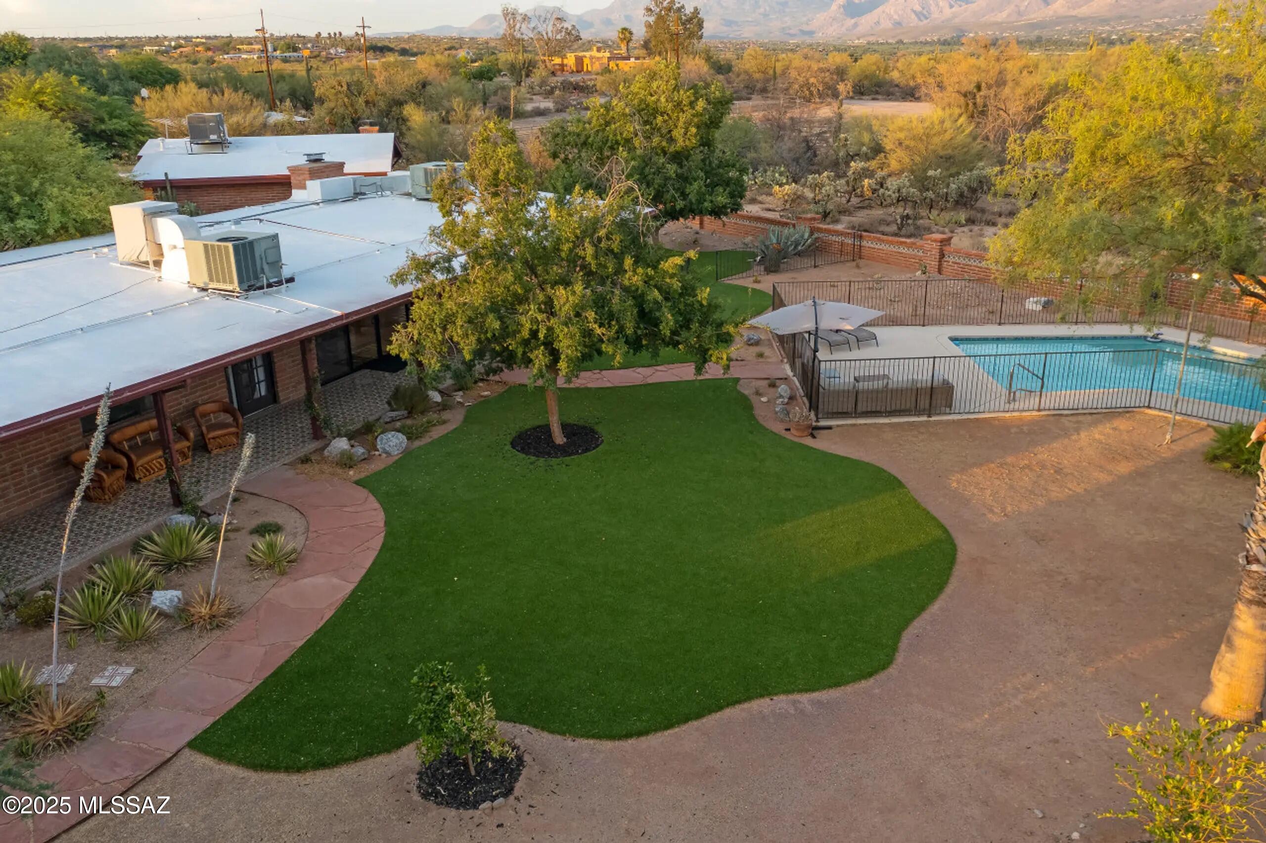 Mesa Del Oro Estates(1-12) - Residential