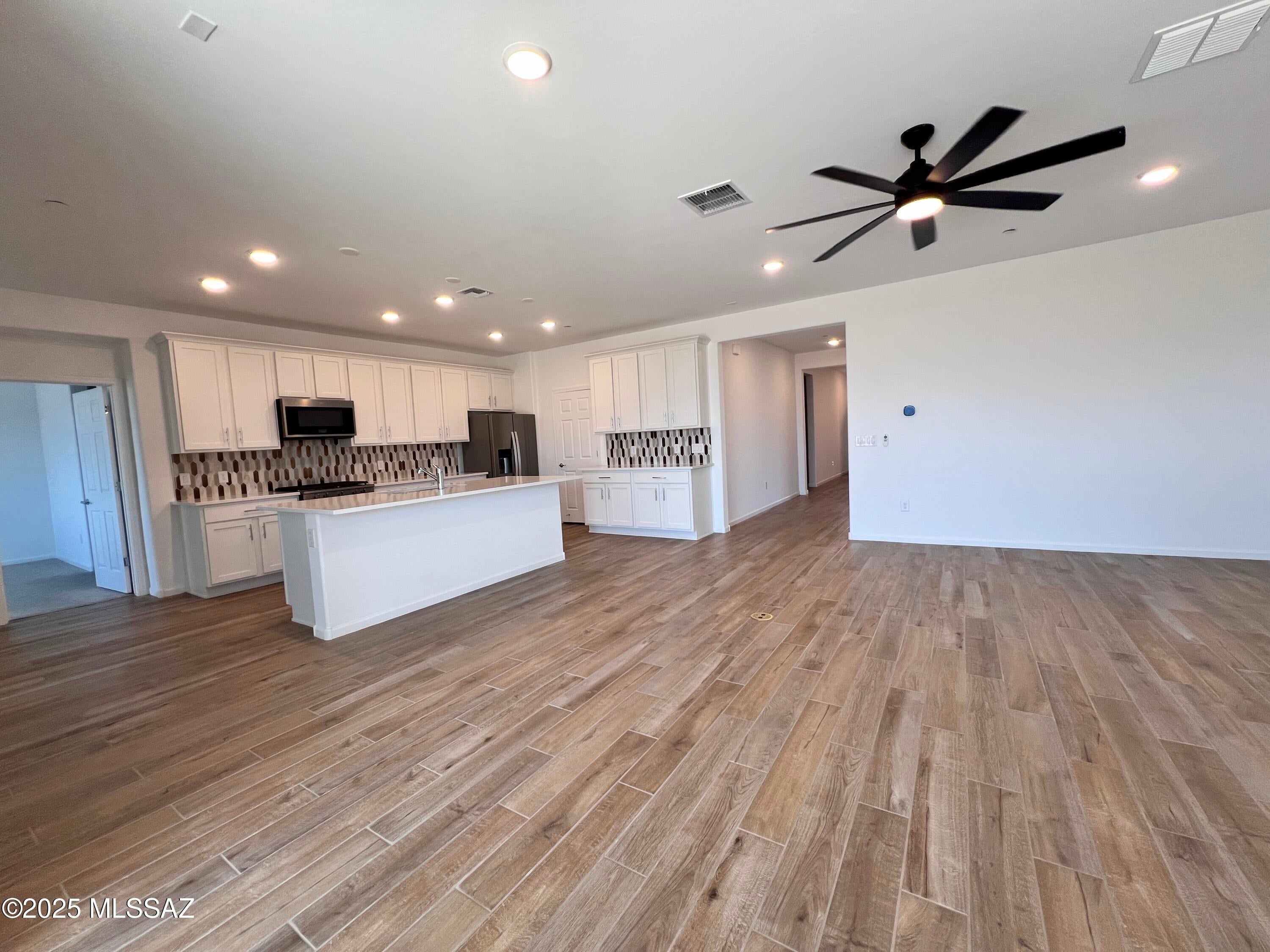 The Vistas At Rincon Knolls SQ20153450534 - Residential Lease
