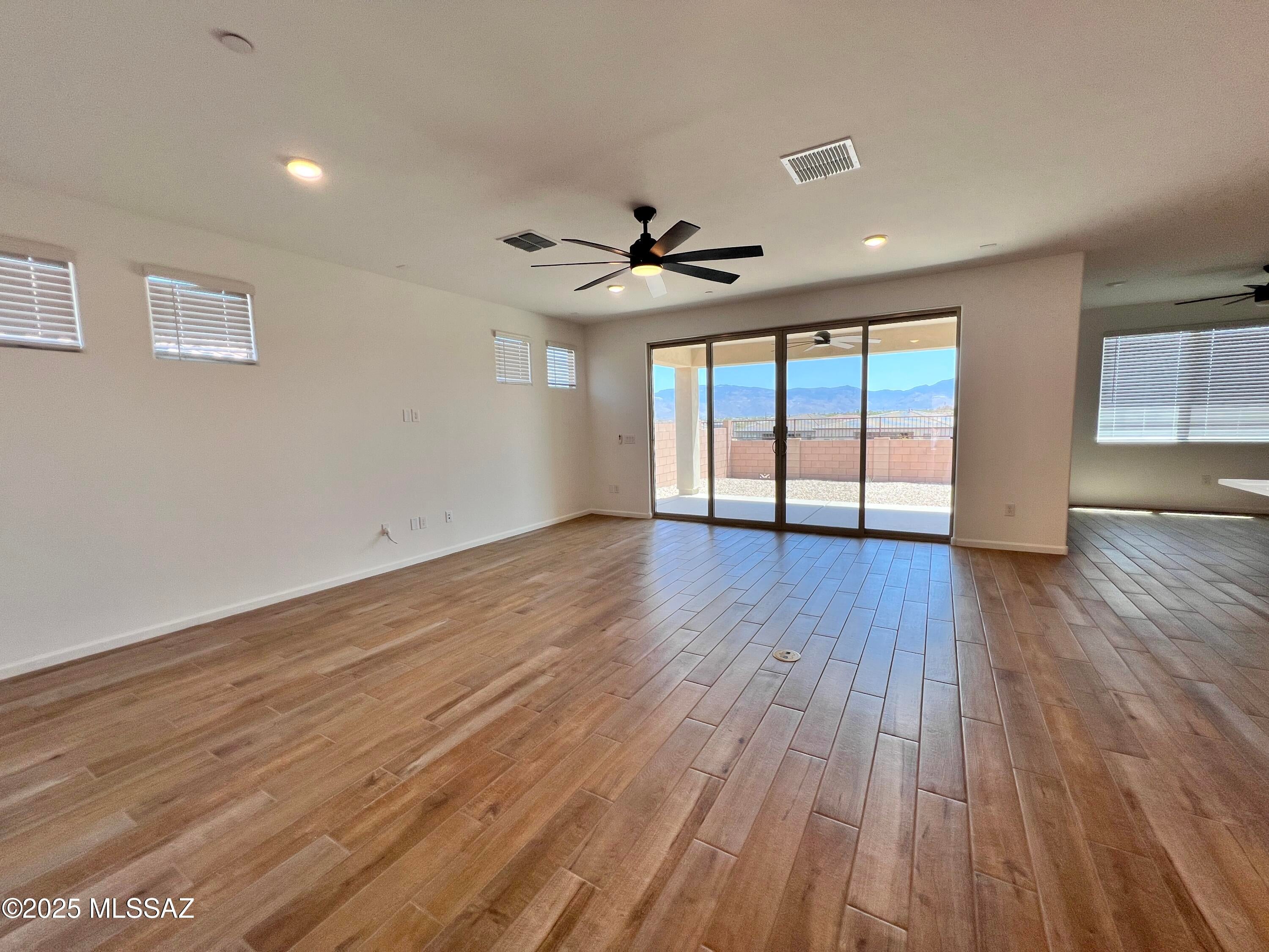 The Vistas At Rincon Knolls SQ20153450534 - Residential Lease