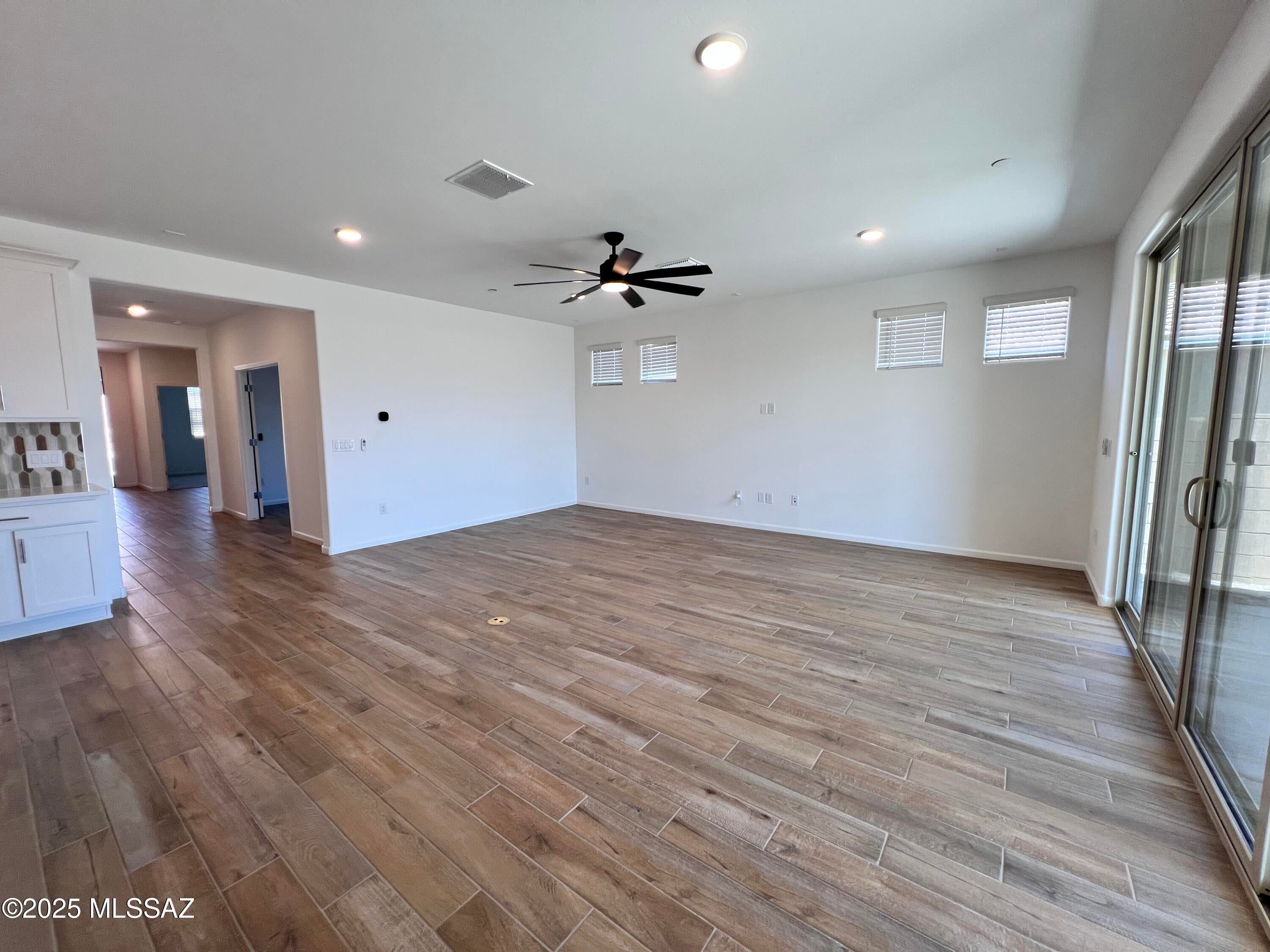 The Vistas At Rincon Knolls SQ20153450534 - Residential Lease