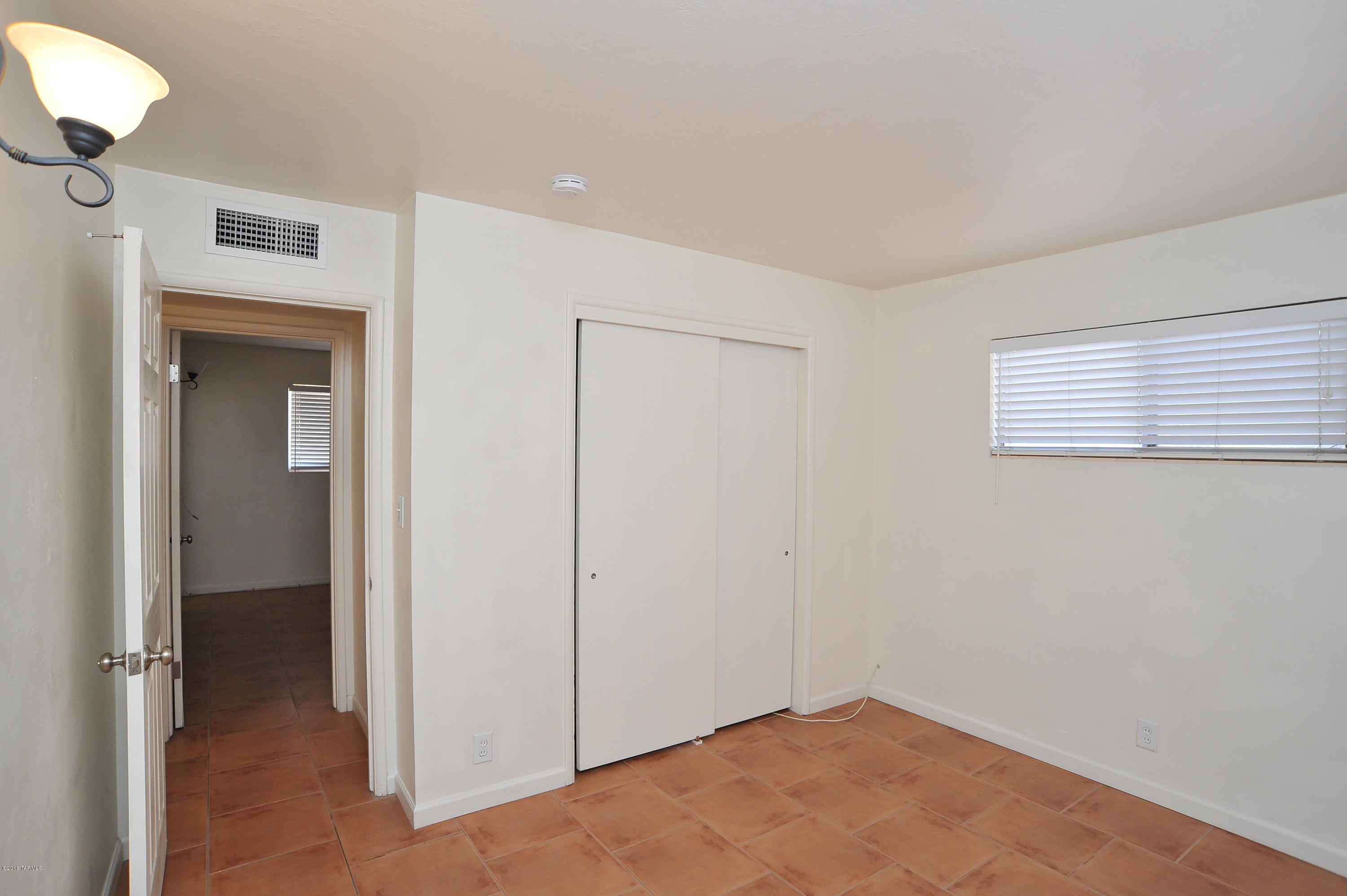 Ocotillo Park (40-76) - Residential Lease