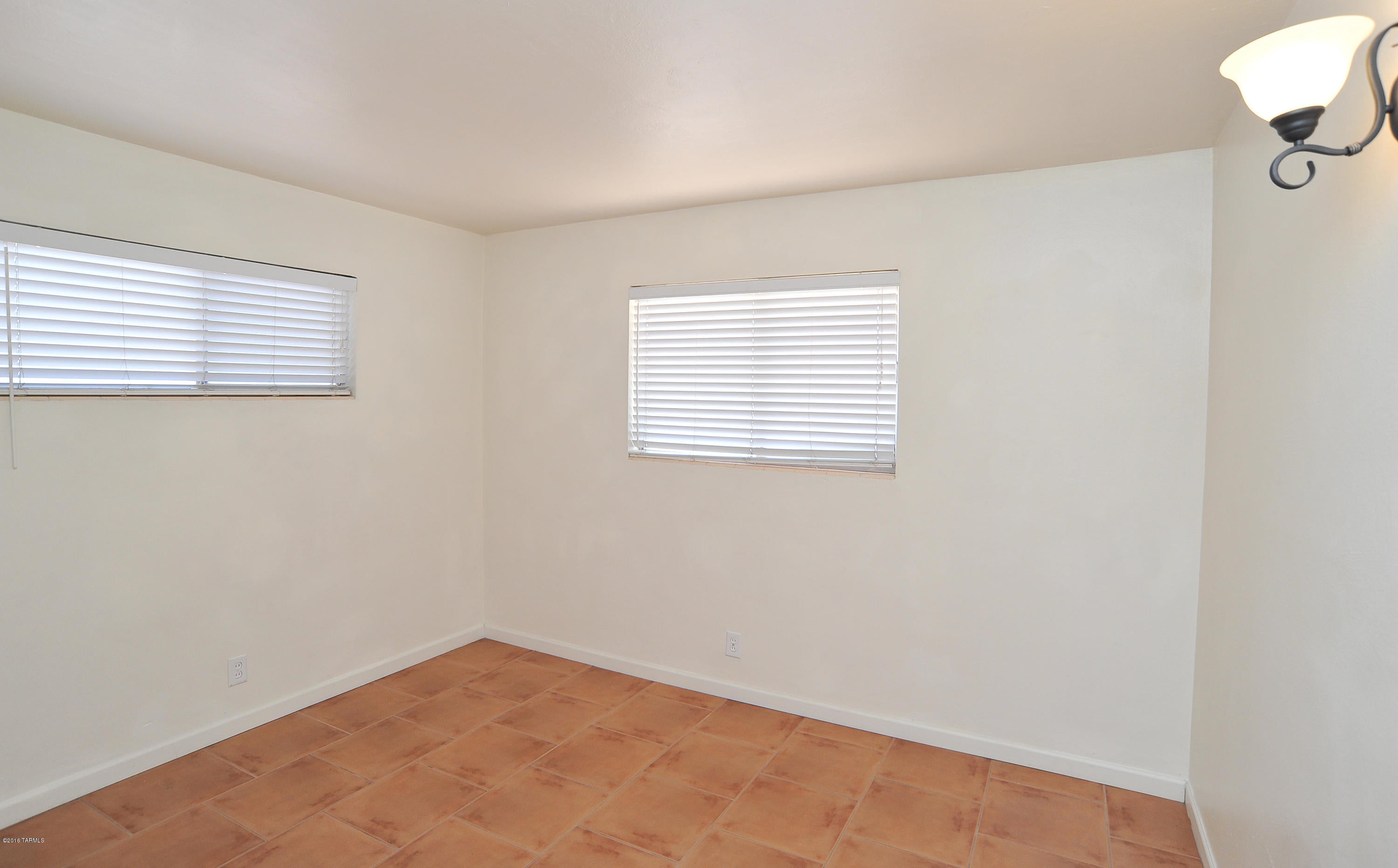 Ocotillo Park (40-76) - Residential Lease
