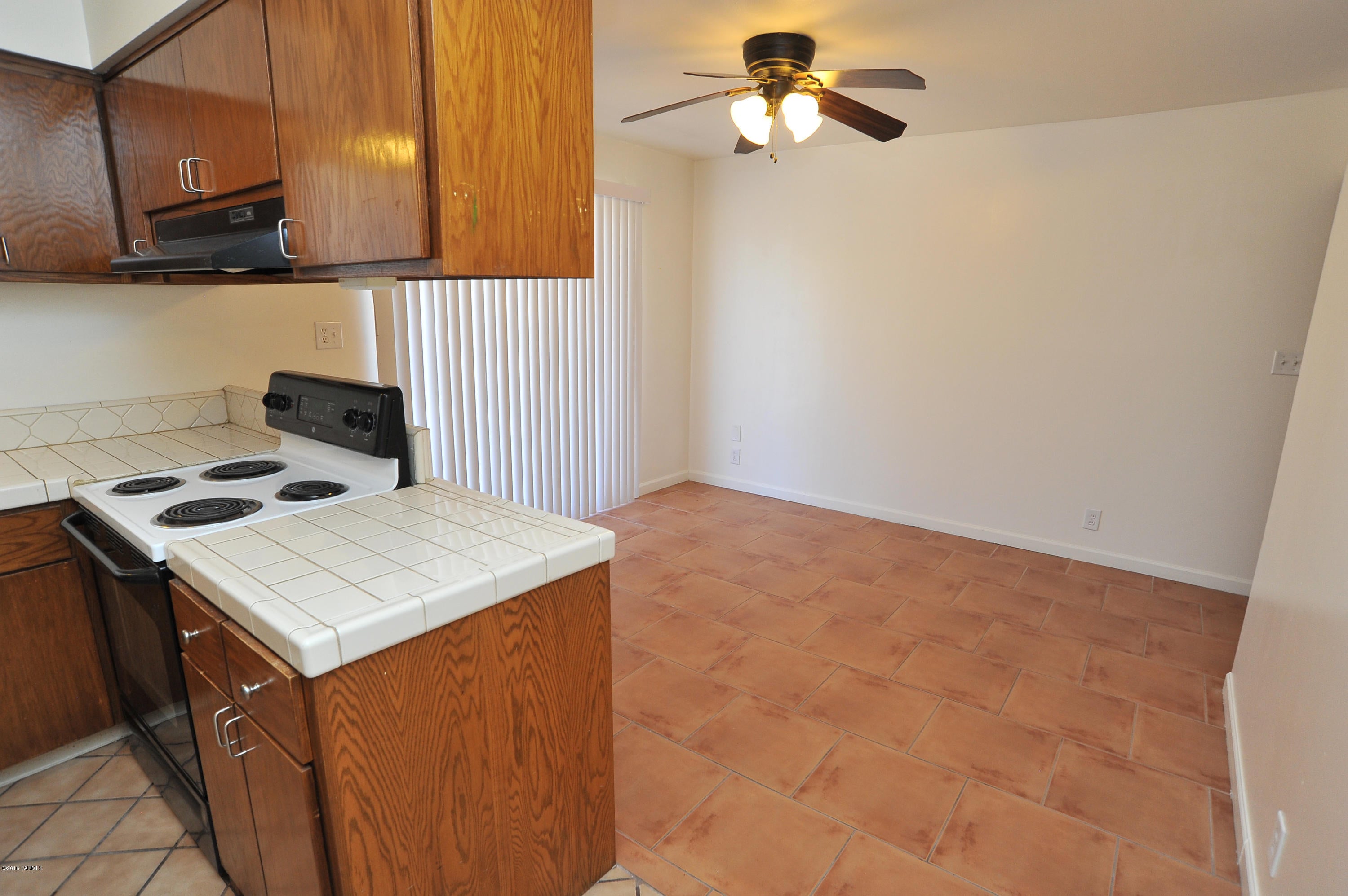 Ocotillo Park (40-76) - Residential Lease