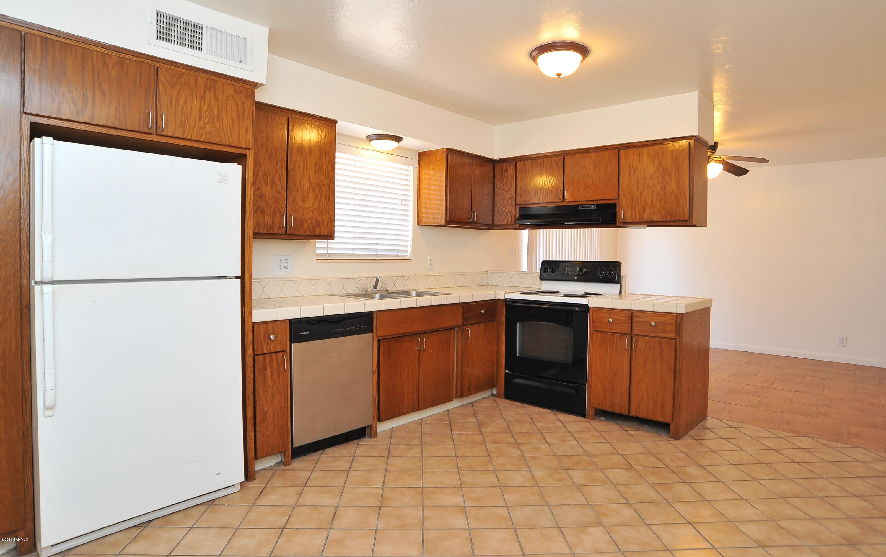 Ocotillo Park (40-76) - Residential Lease