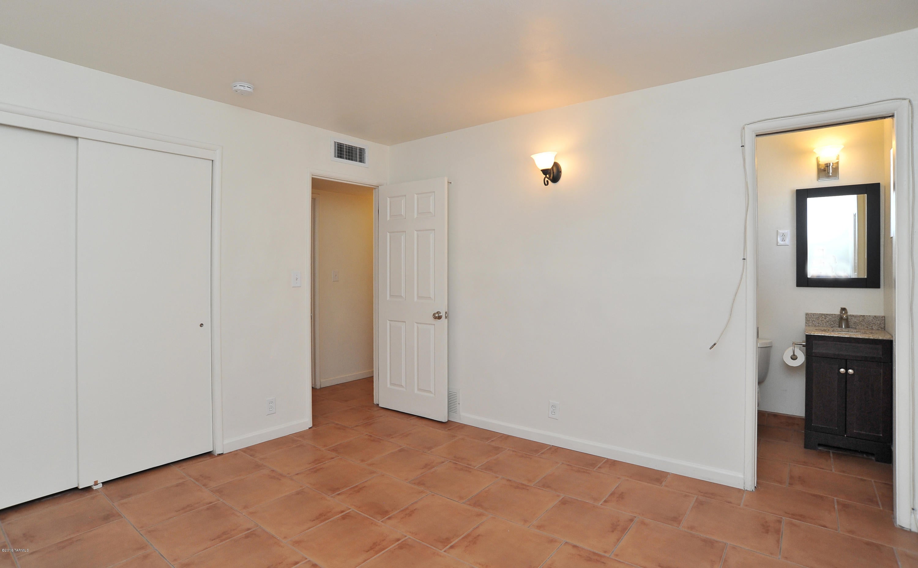 Ocotillo Park (40-76) - Residential Lease