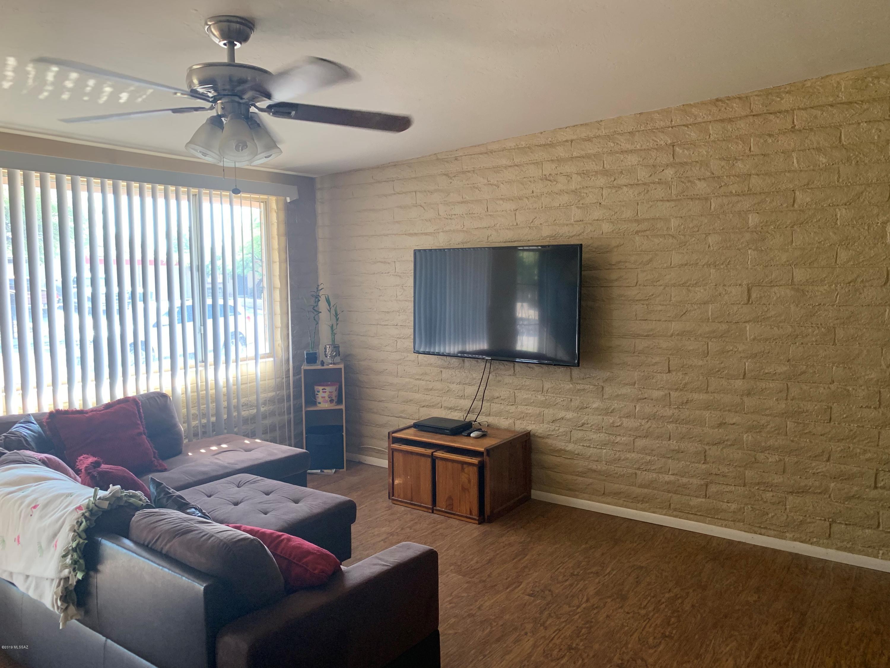 Pine Grove (171-383) - Residential