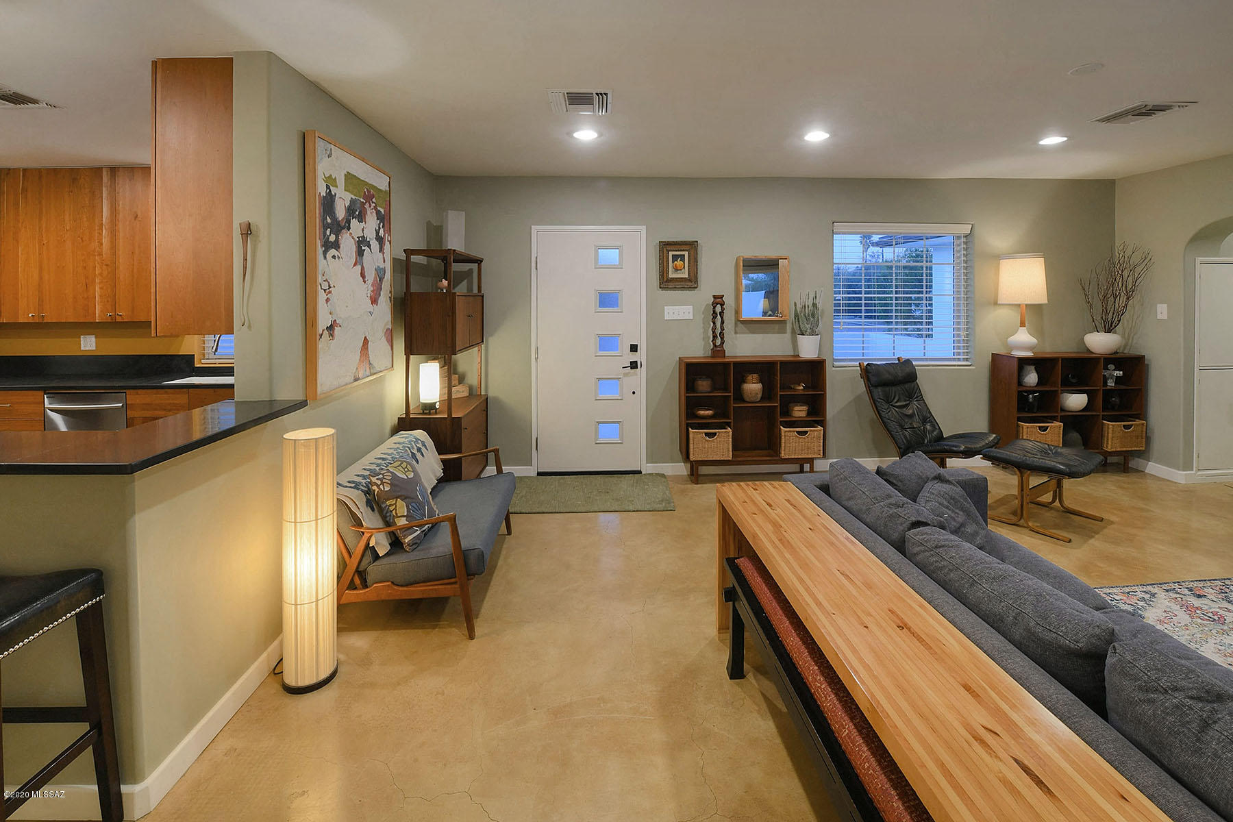 Arnold Manor - Residential
