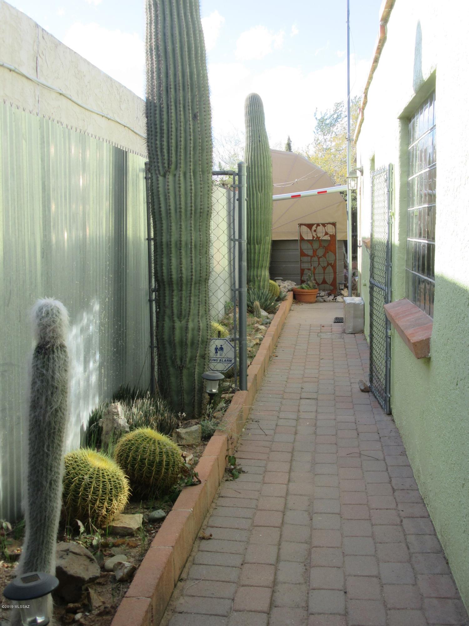 Vista Del Pueblo - Residential