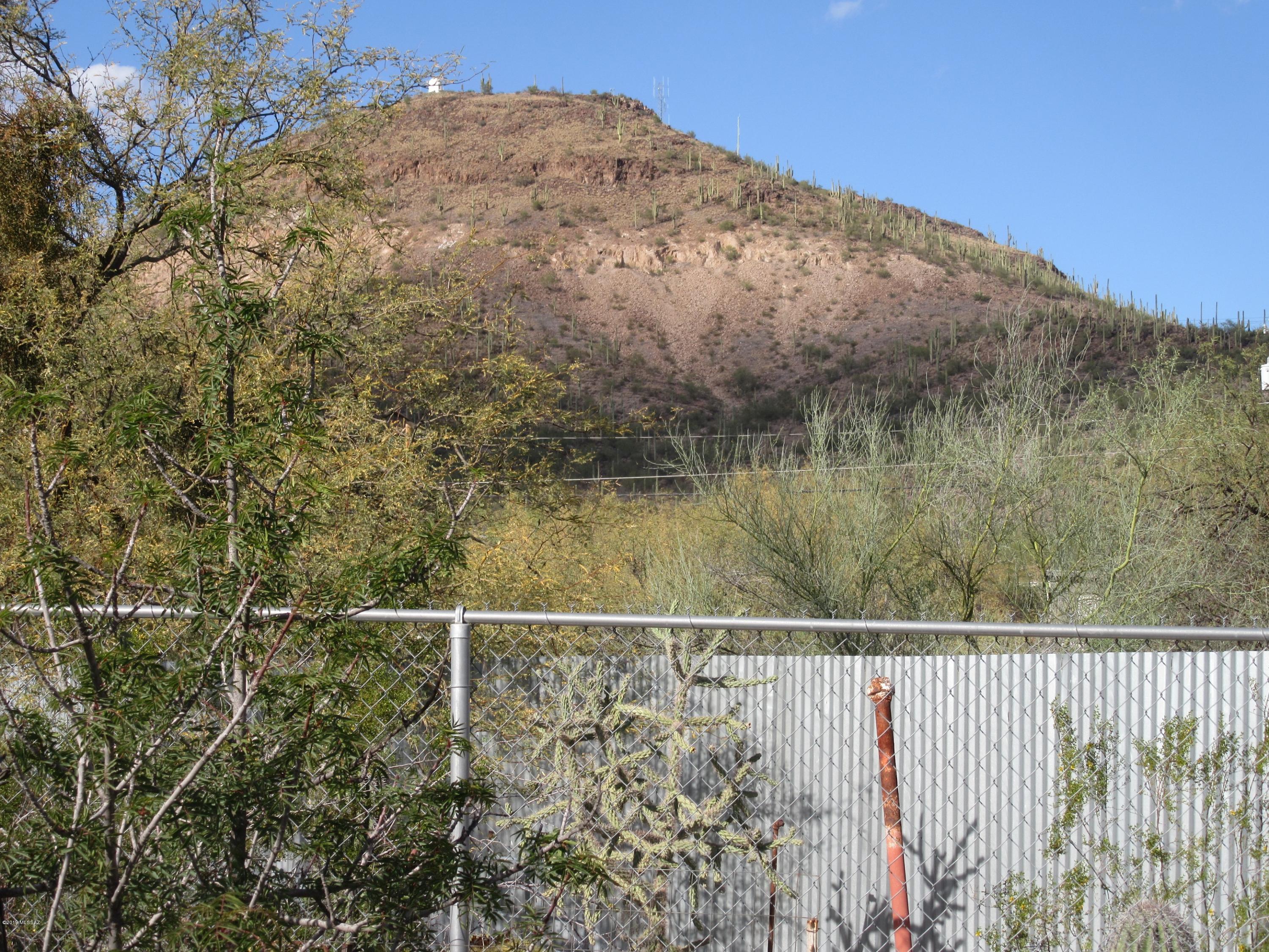 Vista Del Pueblo - Residential
