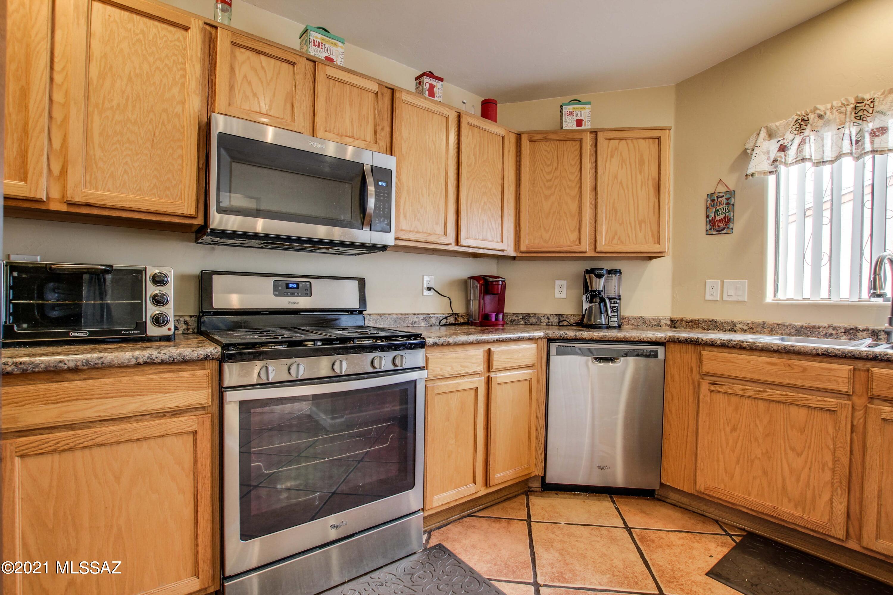 Oakmore At Midvale (66-90,114-120,129-134,151-198) - Residential
