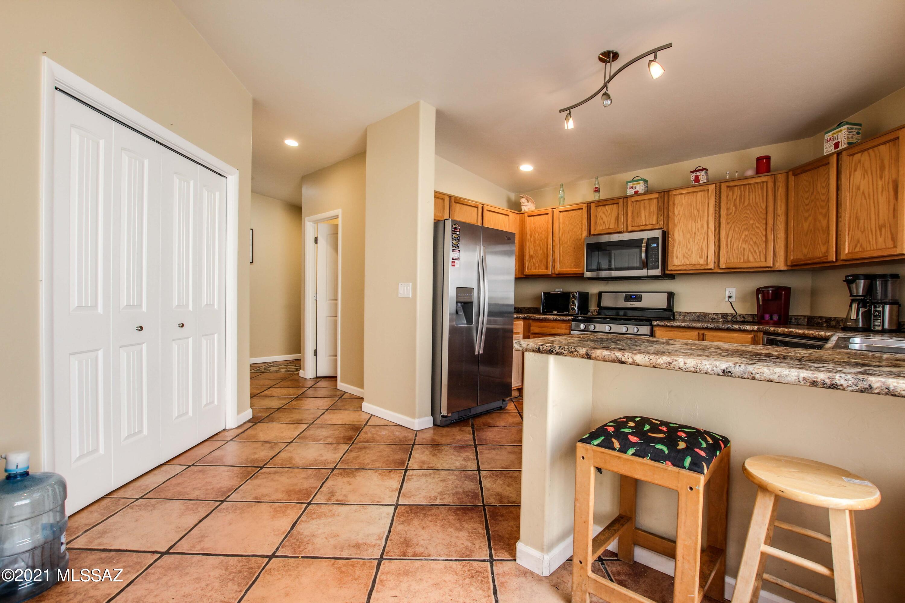 Oakmore At Midvale (66-90,114-120,129-134,151-198) - Residential