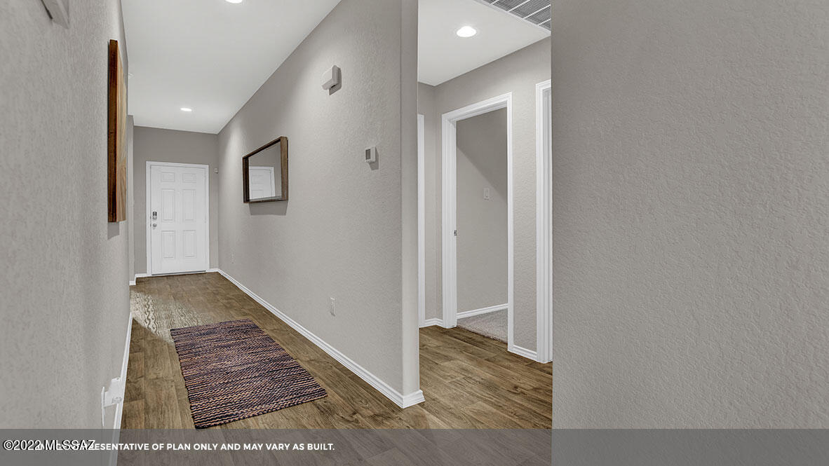 Saguaro Bloom SQ20180540069 - Residential