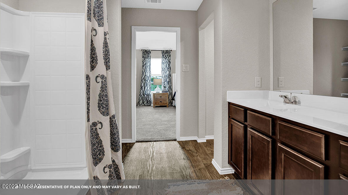 Saguaro Bloom SQ20180540069 - Residential