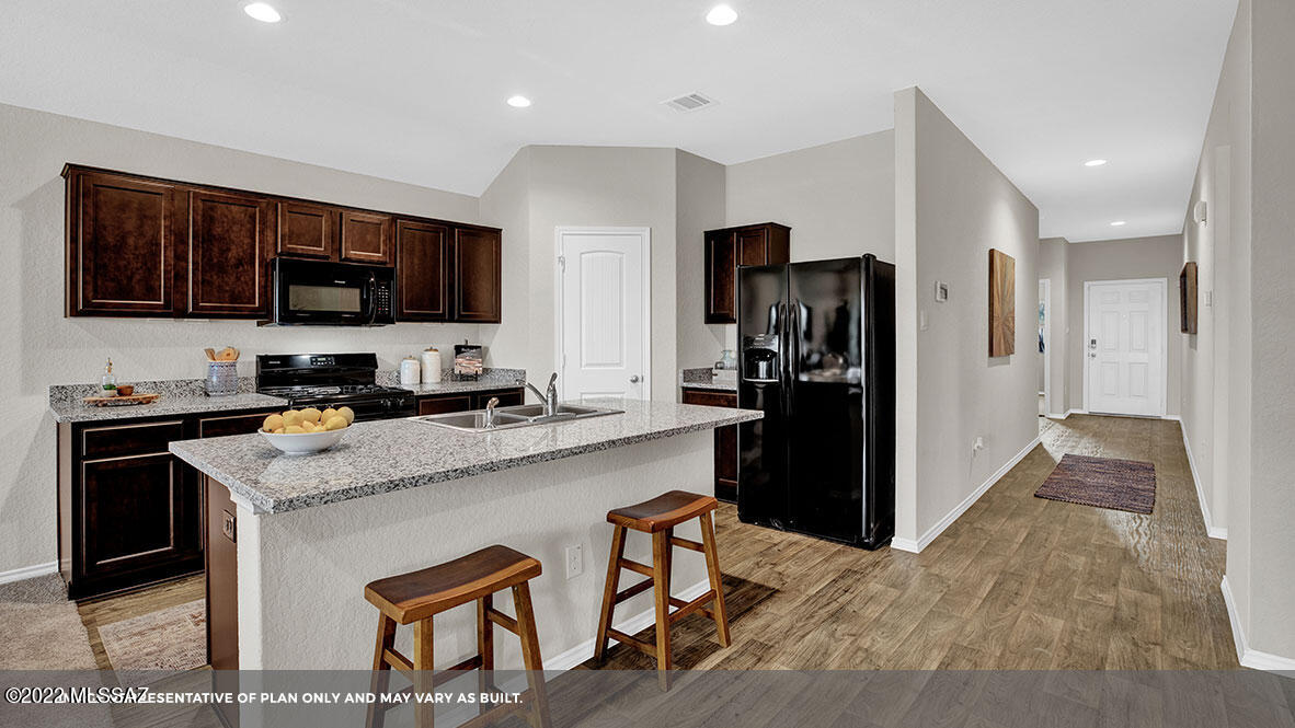 Saguaro Bloom SQ20180540069 - Residential