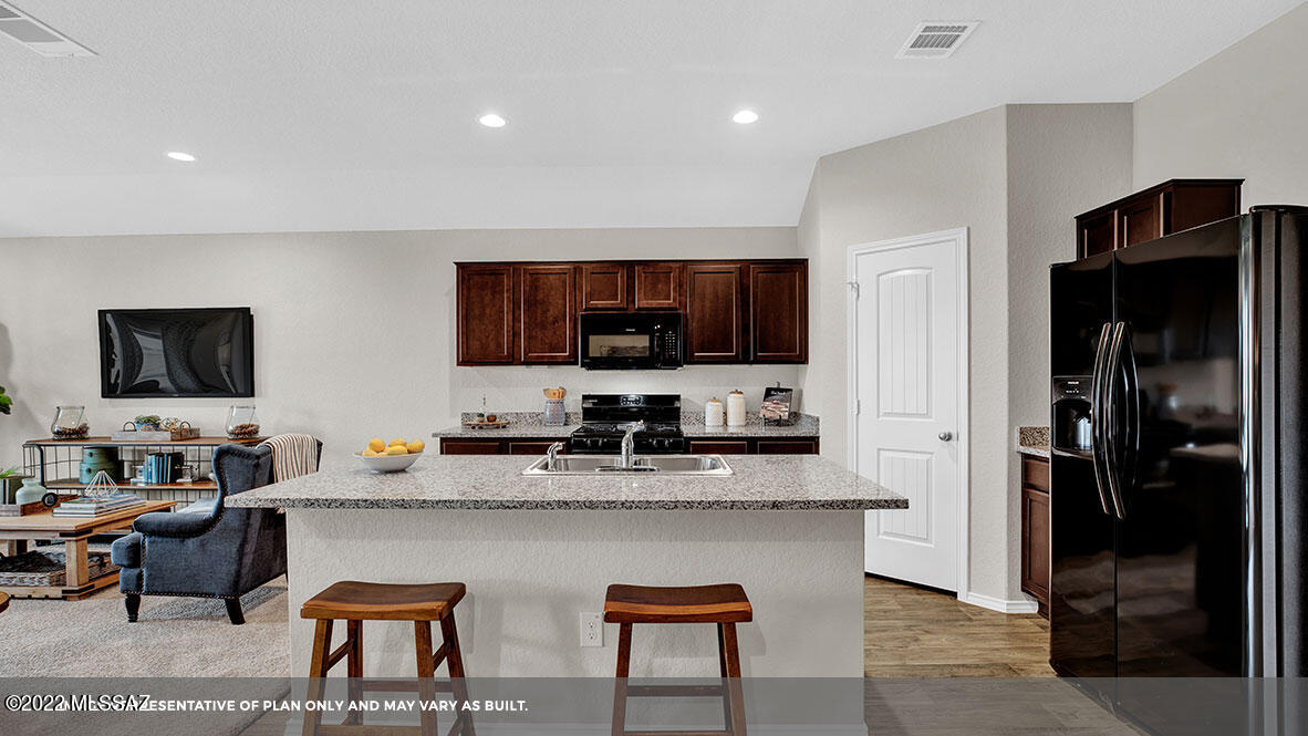 Saguaro Bloom SQ20180540069 - Residential