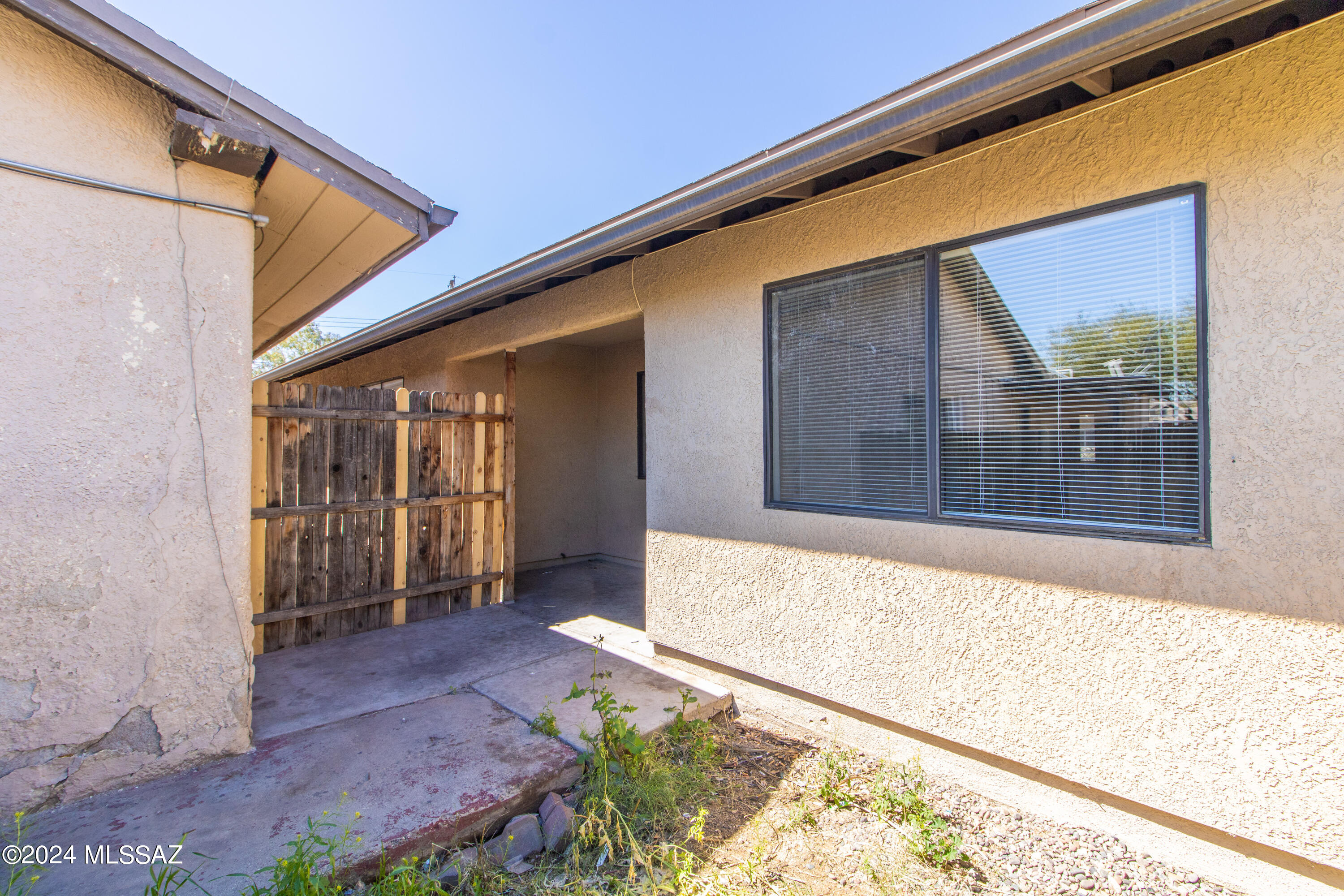 Unsubdivided - Residential Lease