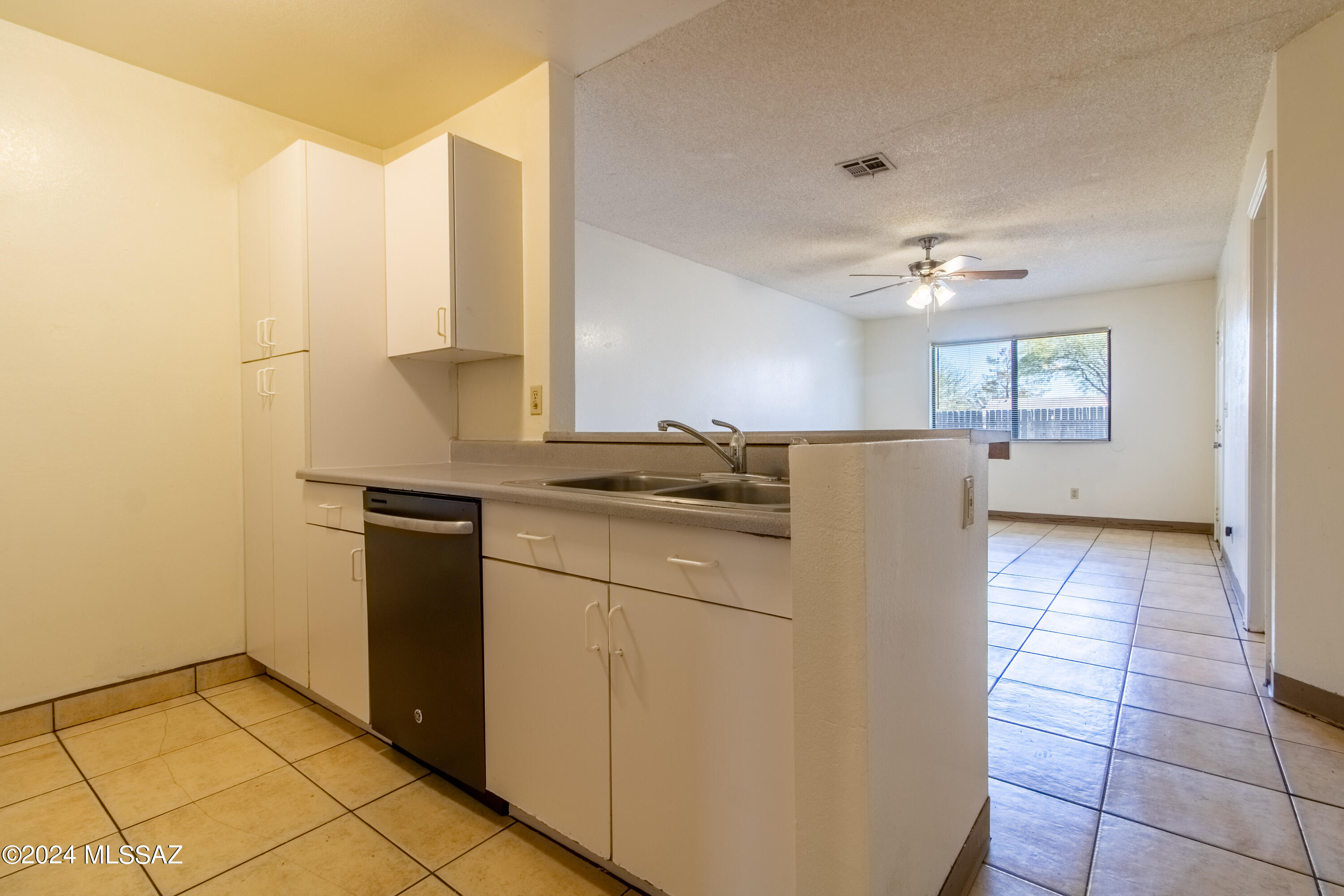 Unsubdivided - Residential Lease