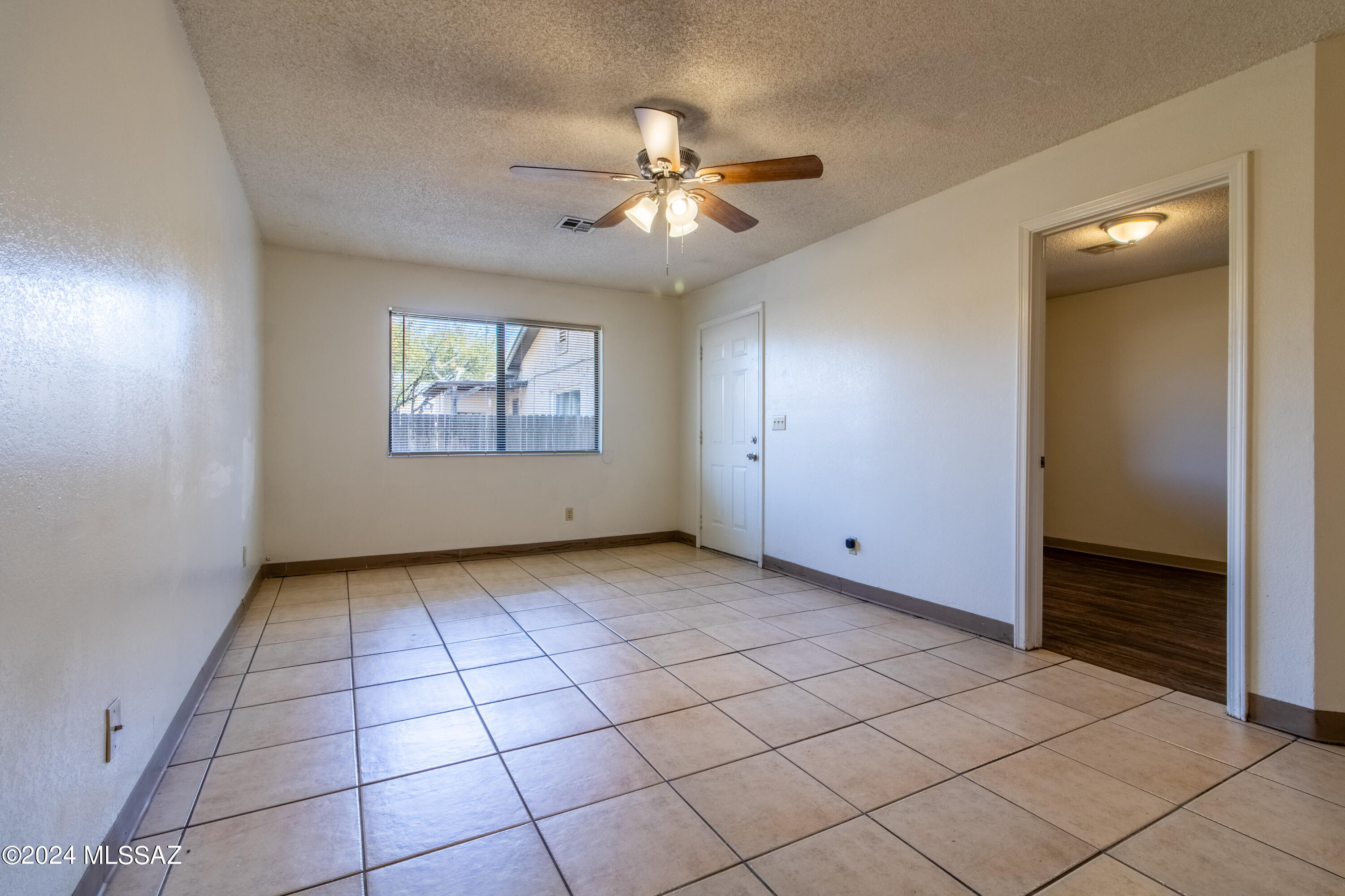 Unsubdivided - Residential Lease