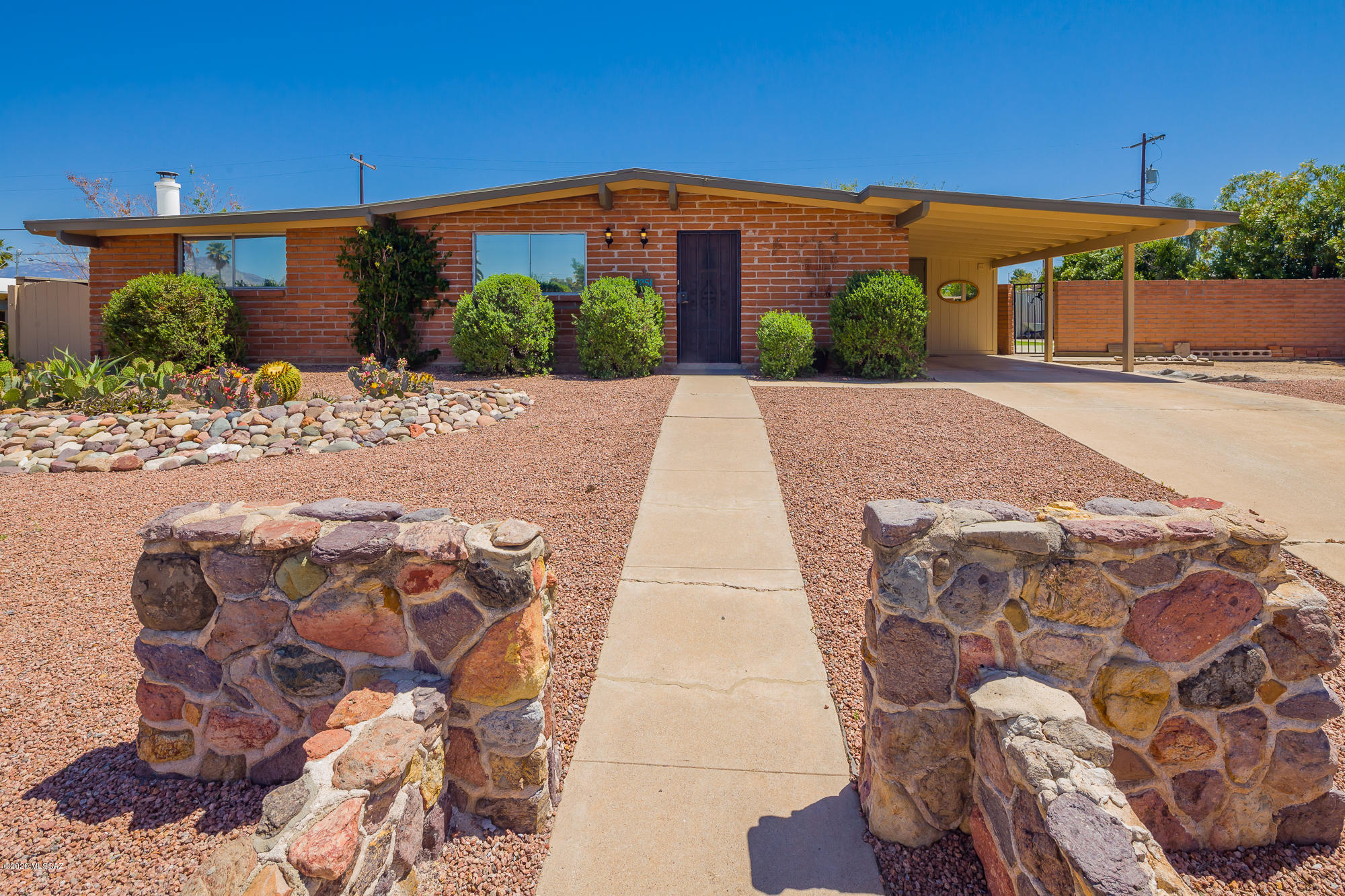Kingston Knolls Terrace - Residential