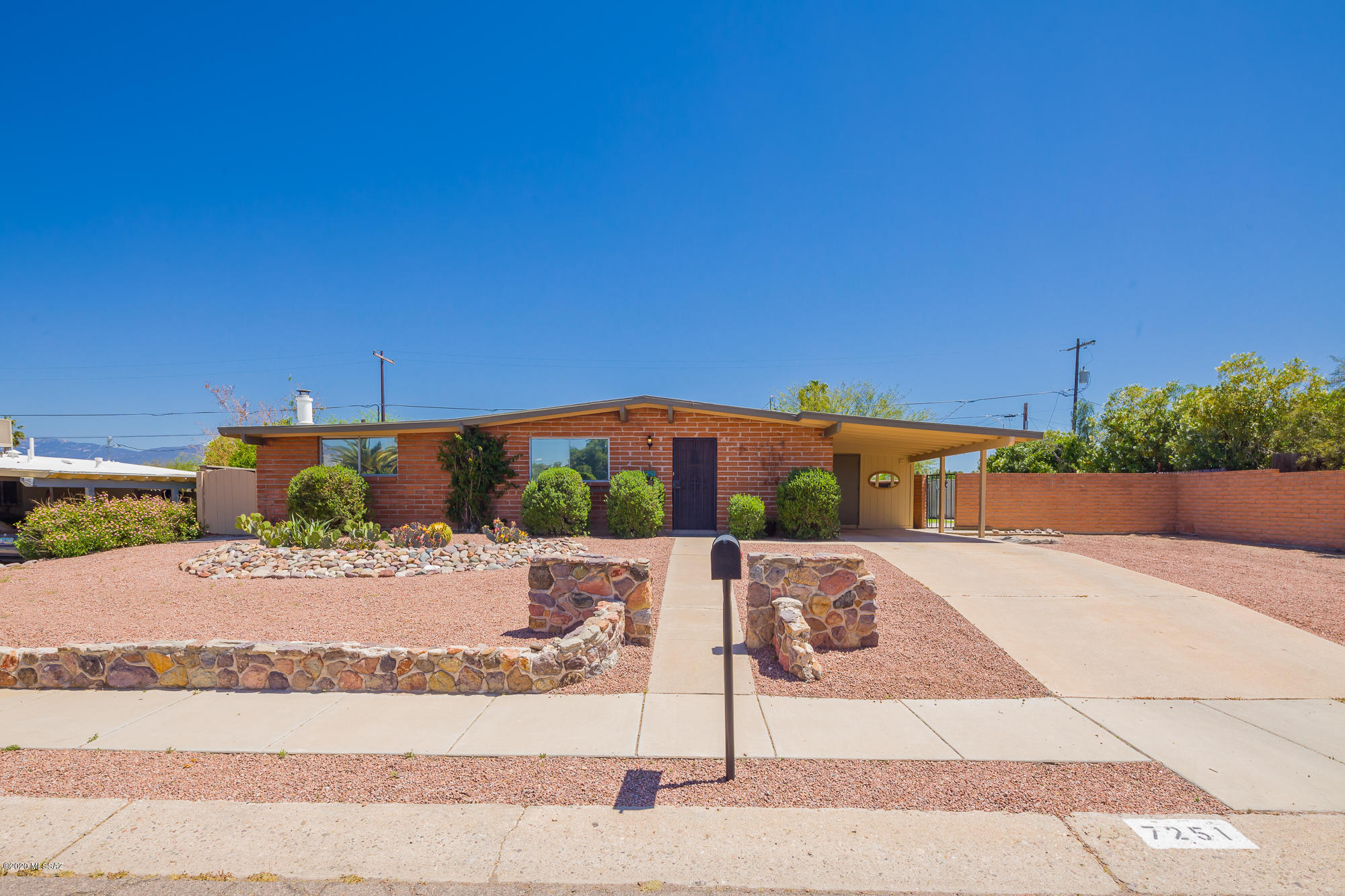 Kingston Knolls Terrace - Residential