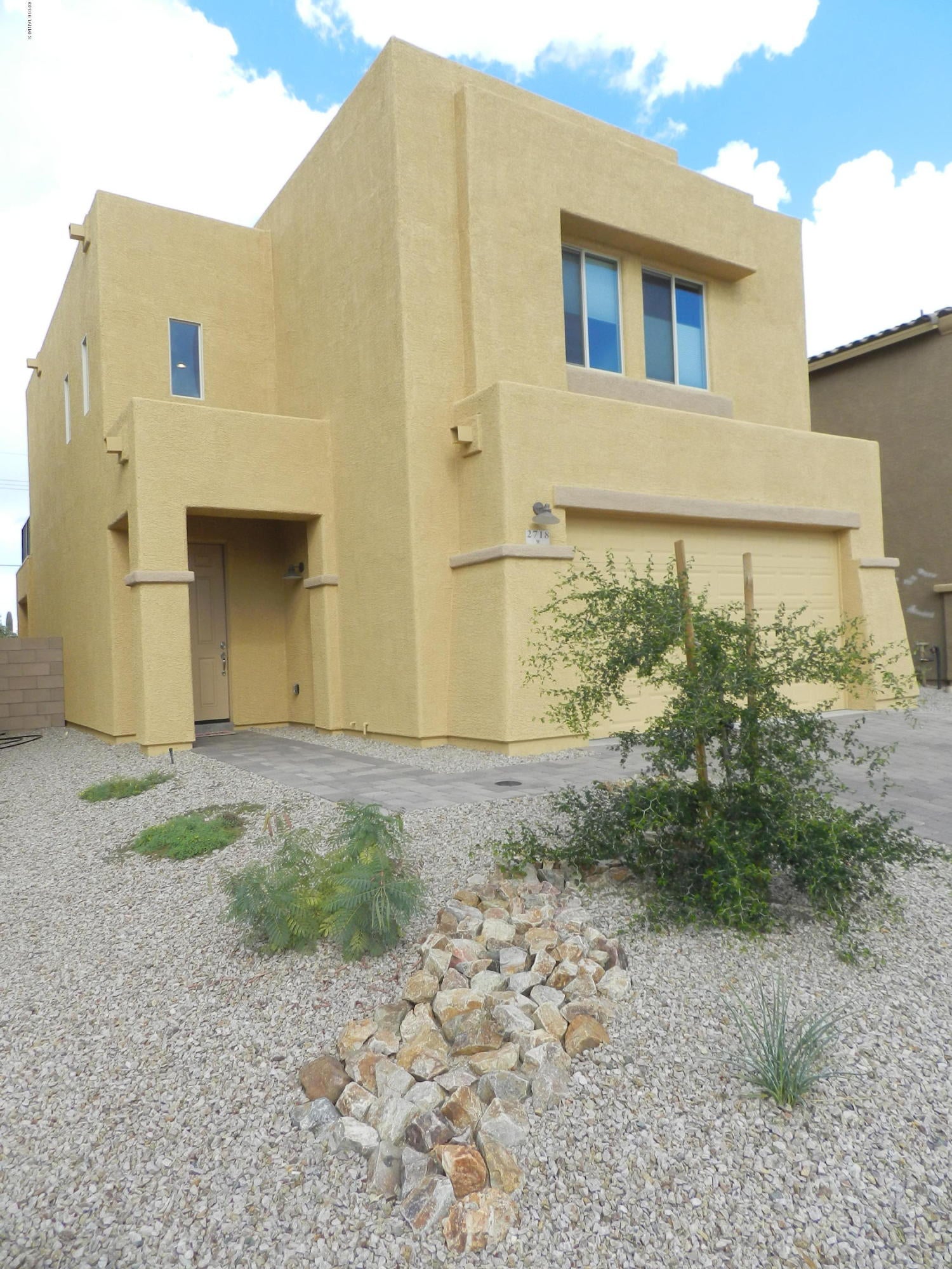 Mariposa Trail - Residential Lease