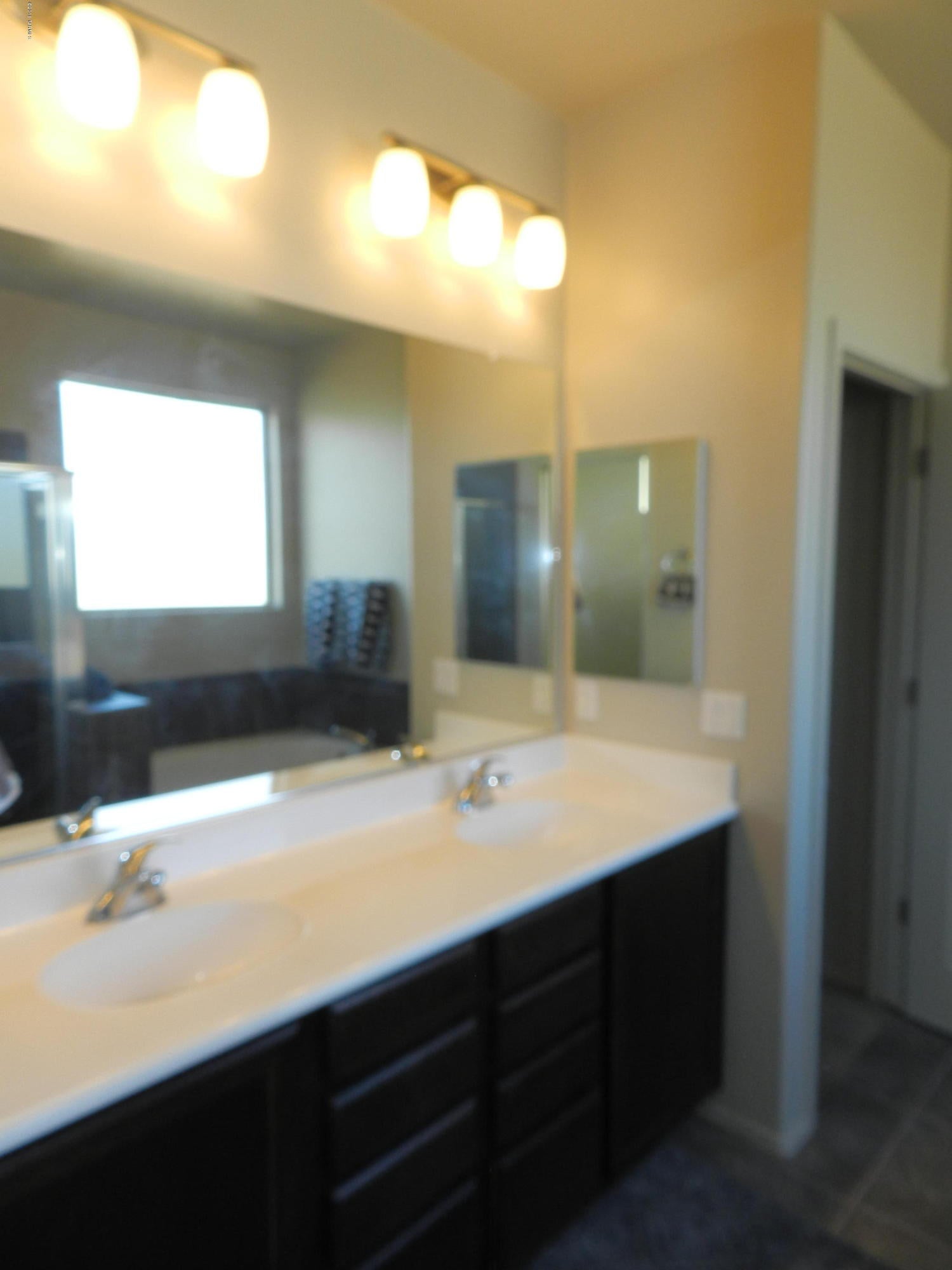 Mariposa Trail - Residential Lease