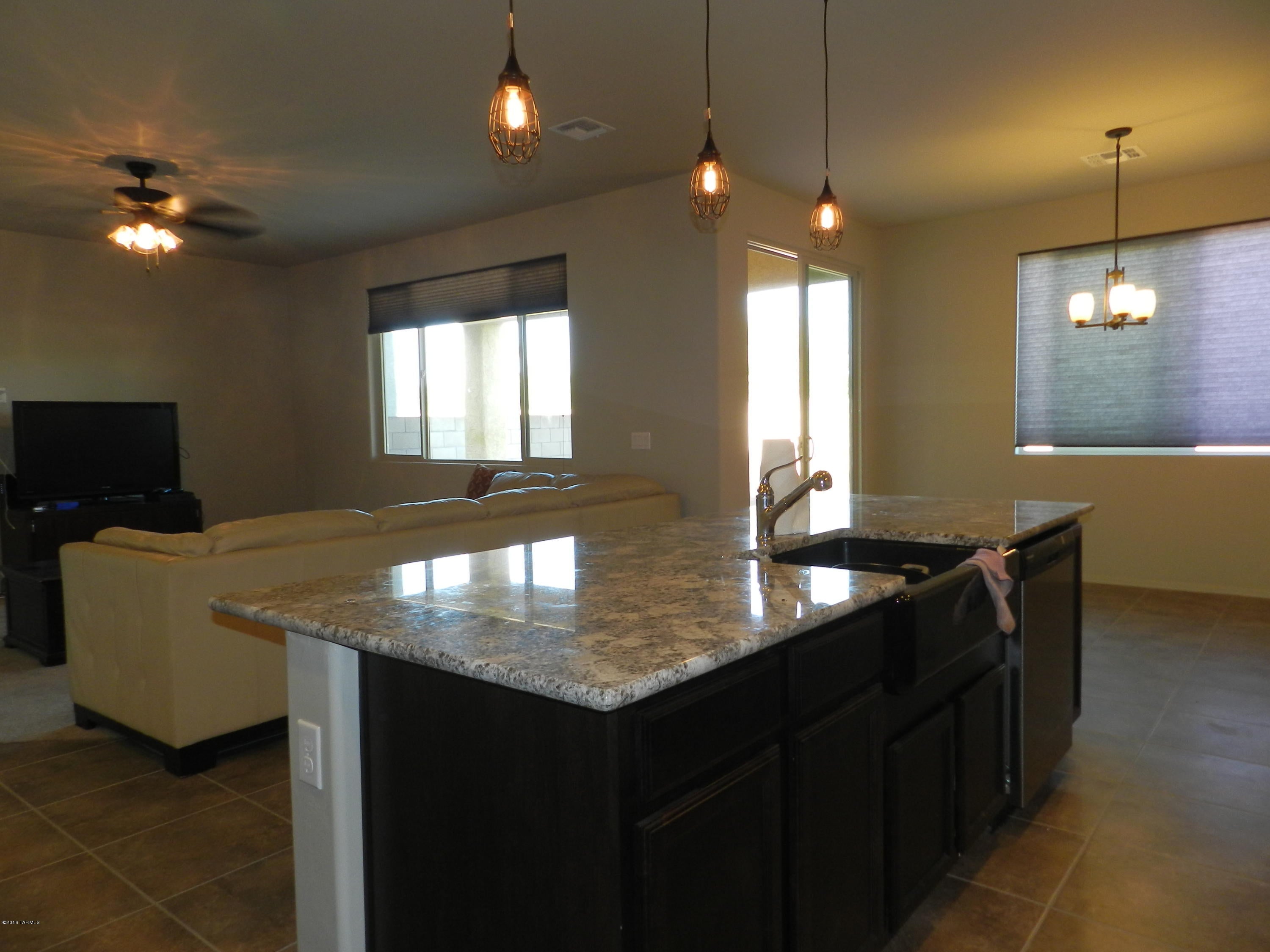 Mariposa Trail - Residential Lease
