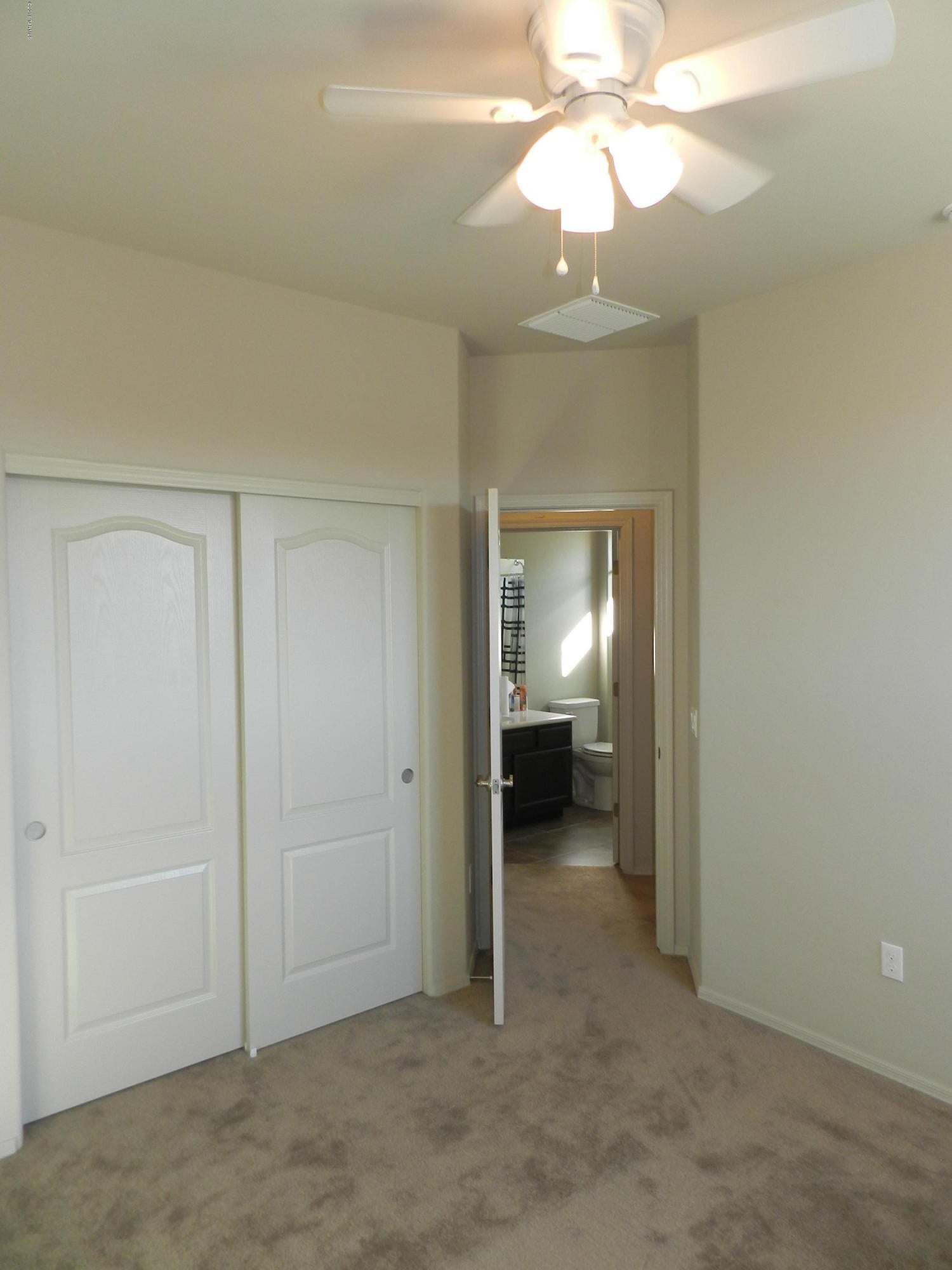 Mariposa Trail - Residential Lease