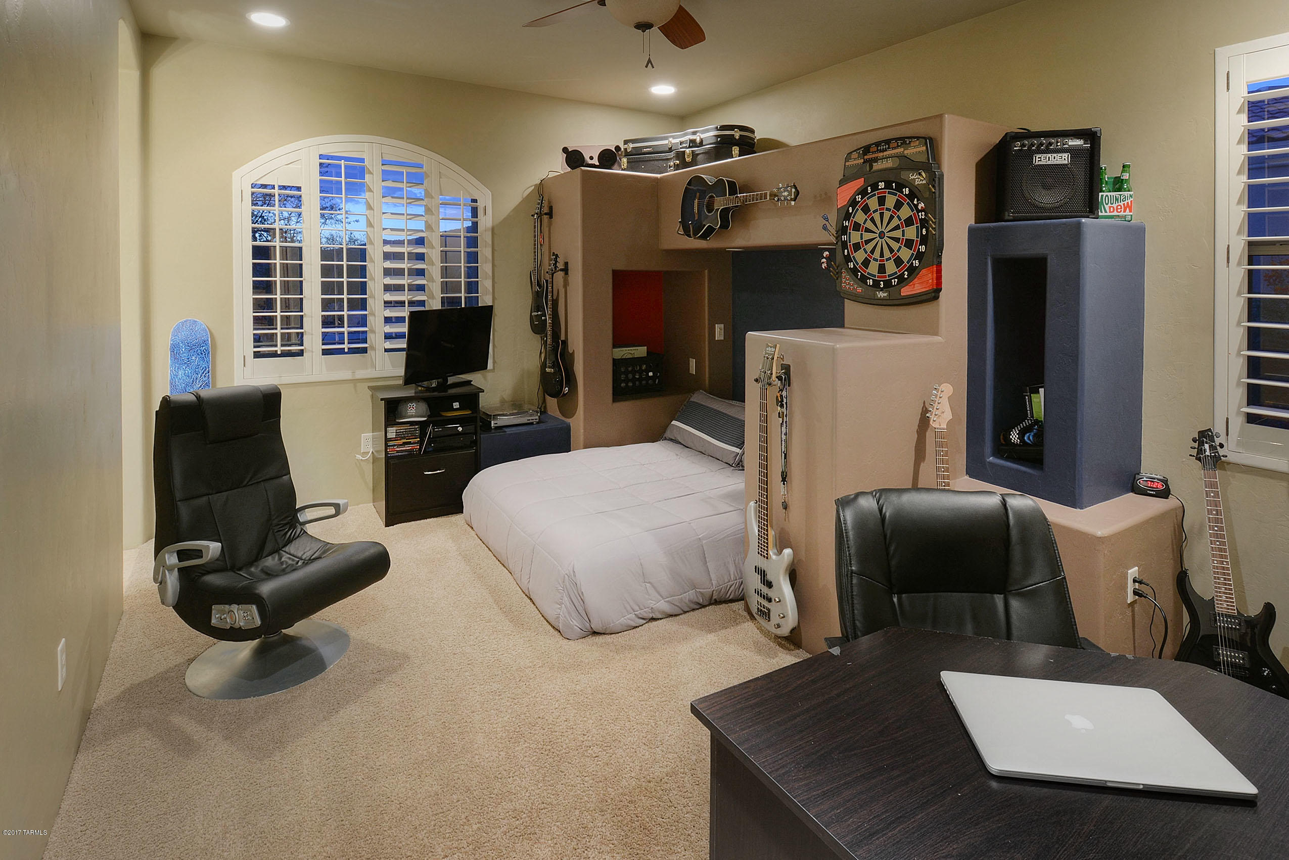 Dos Lagos at Dove Mountain (1-91) - Residential