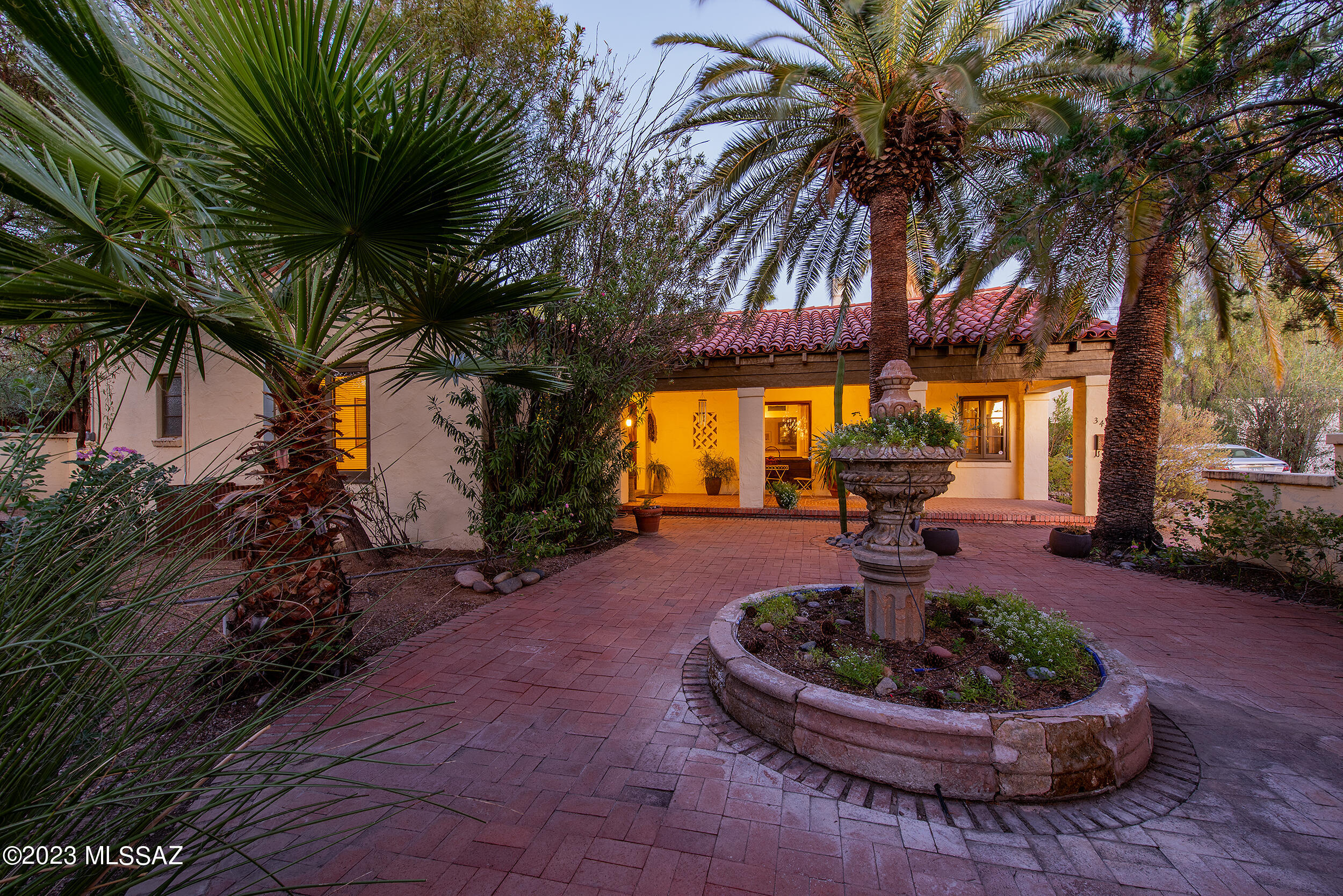 Situated in the sought after El Encanto neighborhood and listed on the national register of historic homes, this fabulous and rare property was designed in 1929 by Meritt Starkweather. This is one of the earliest homes built in El Encanto and recently underwent and electrical, plumbing and sewer update. The refinished wooden floors and Saltillo tiles retain the essence of the original Spanish Colonial revival architecture. This spacious home features a double-sided fireplace, a bar and wine room to entertain dinner guests. An idyllic and peaceful oasis with pool and walls with corrugated metal, creating a wonderful private compound.
This beautiful home is close to the U of A and downtown Tucson. LA is related to sellers. Back on the market after a total update of the electrical system, the plumbing from galvanized to Pex Water pipes, and updating the plumbing to the sewer system.